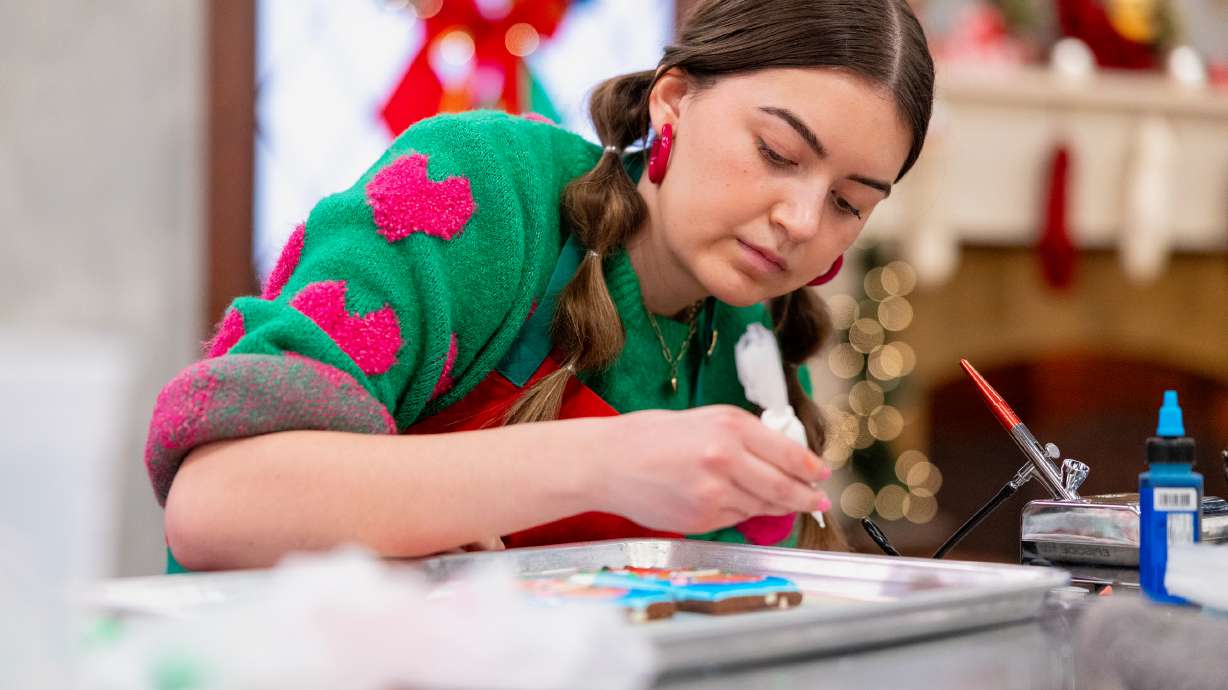 Contestant Anya Fazulyanov is pictured during the "Christmas Cookie Challenge," Season 8.