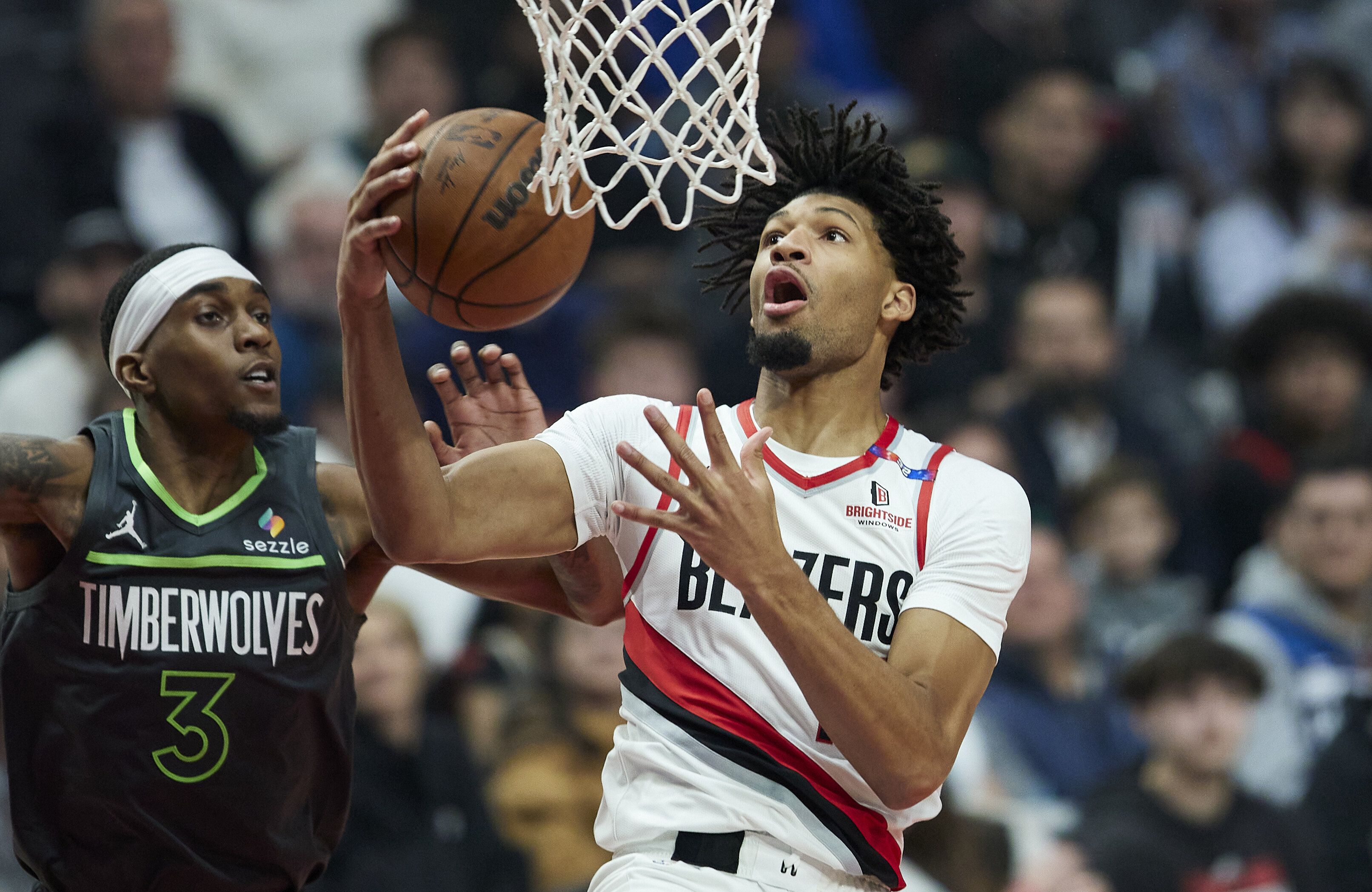 Sharpe and Clingan power the Trail Blazers to a 106-98 victory over the Timberwolves