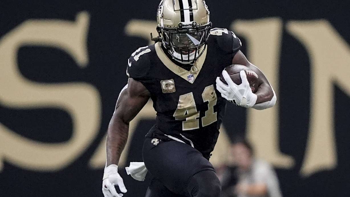 New Orleans Saints running back Alvin Kamara (41) runs against the Atlanta Falcons during the second half of an NFL football game, Sunday, Nov. 10, 2024, in New Orleans.