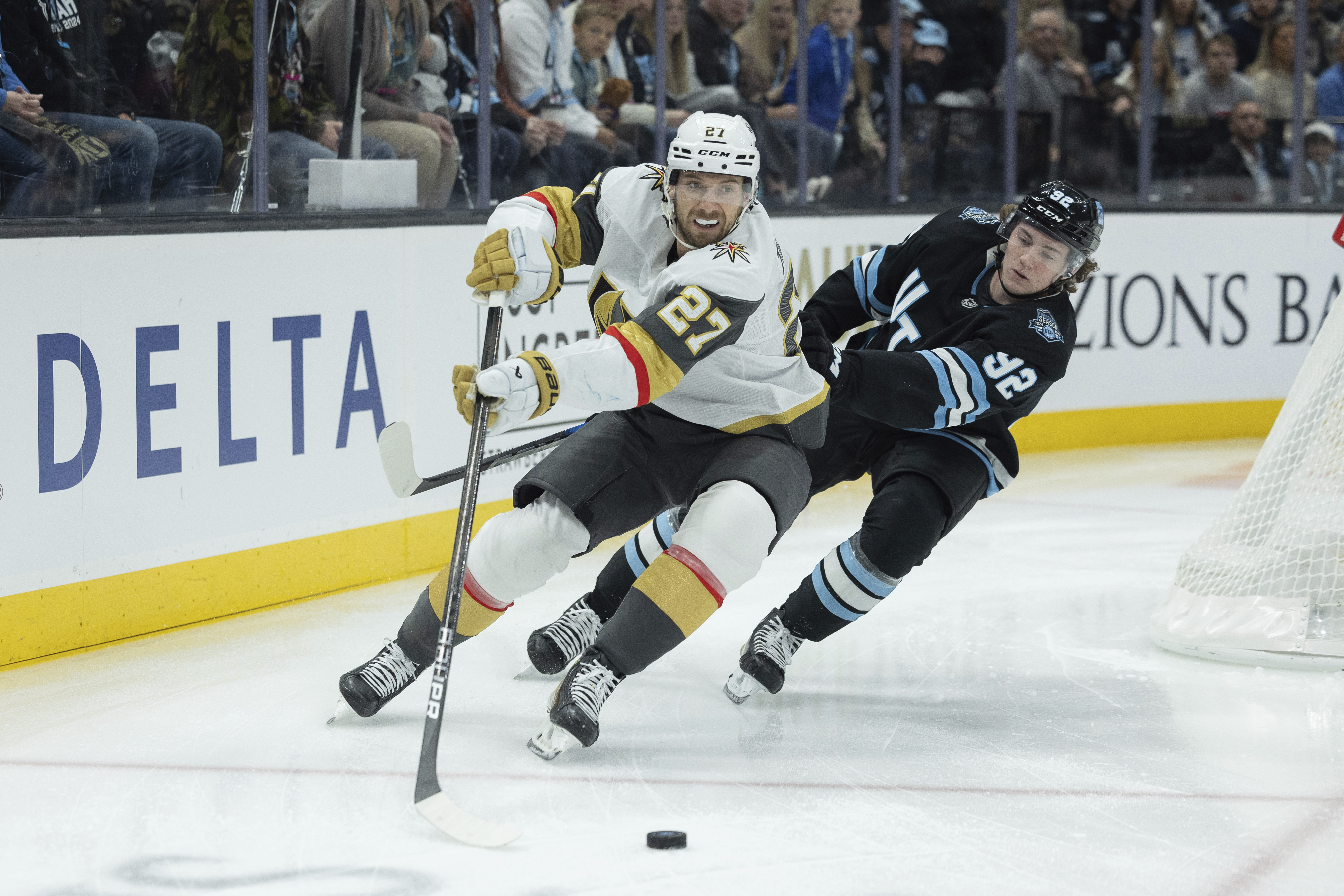 'This one hurts': Utah gives up 2-goal lead in 4-2 loss to Vegas 