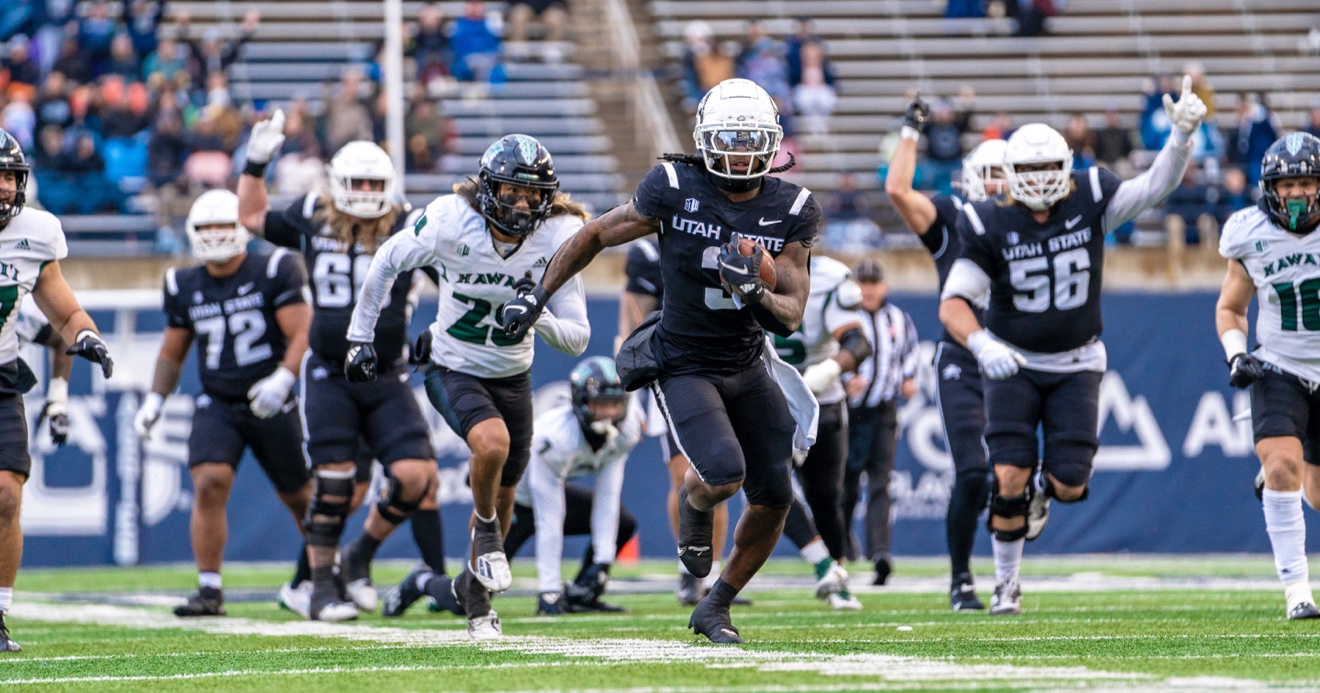 Petras, Barnes each throw 2 TD passes, Faison runs for 2 TDs as Utah State routs Hawaii 55-10