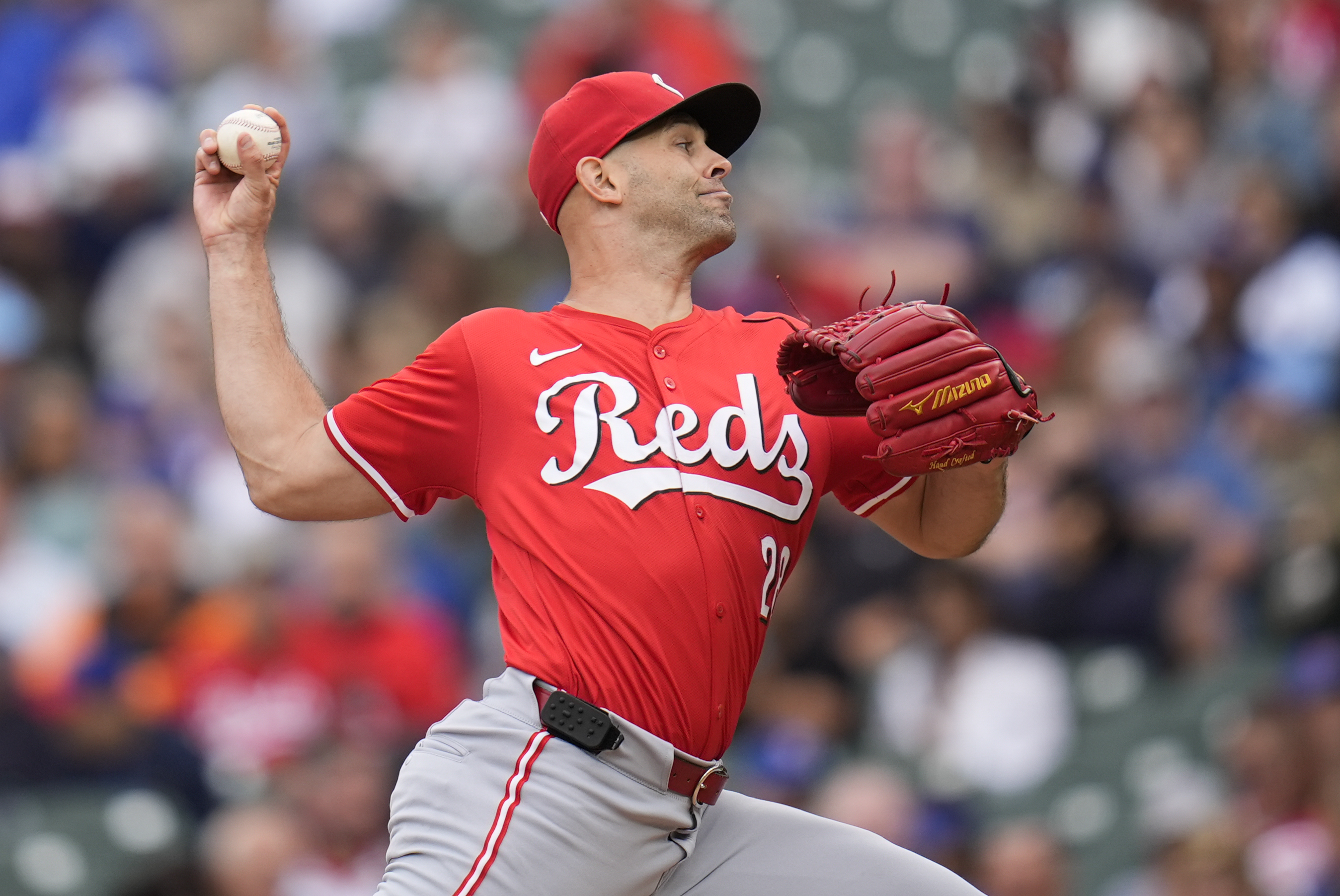 FILE - Cincinnati Reds starting pitcher Nick Martinez throws against the Chicago Cubs during the first inning of a baseball game Friday, Sept. 27, 2024, in Chicago. 
