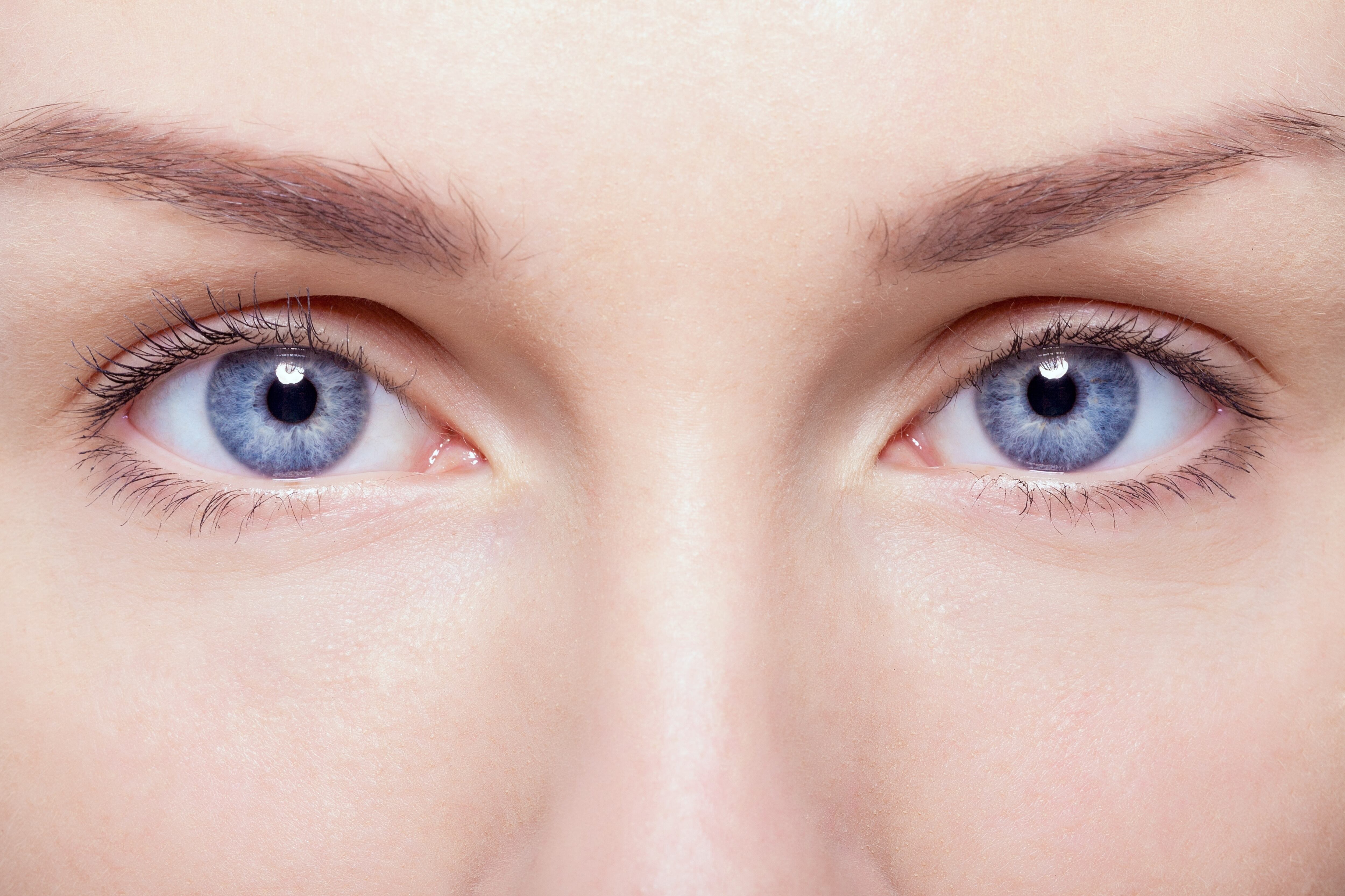 Want green eyes, not blue? Doctors say procedure could be risky