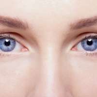 Want green eyes, not blue? Doctors say procedure could be risky