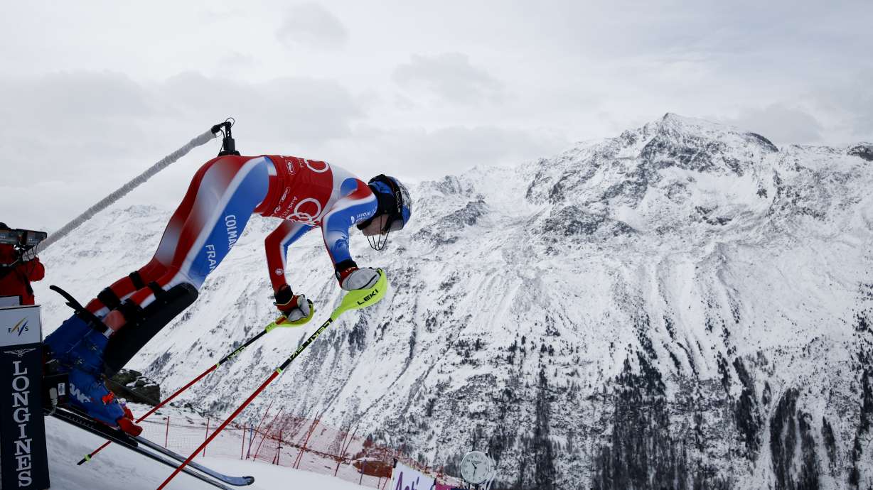 France's Clement Noel starts an alpine ski, men's World Cup slalom, in Gurgl, Austria, Sunday, Nov. 24, 2024.