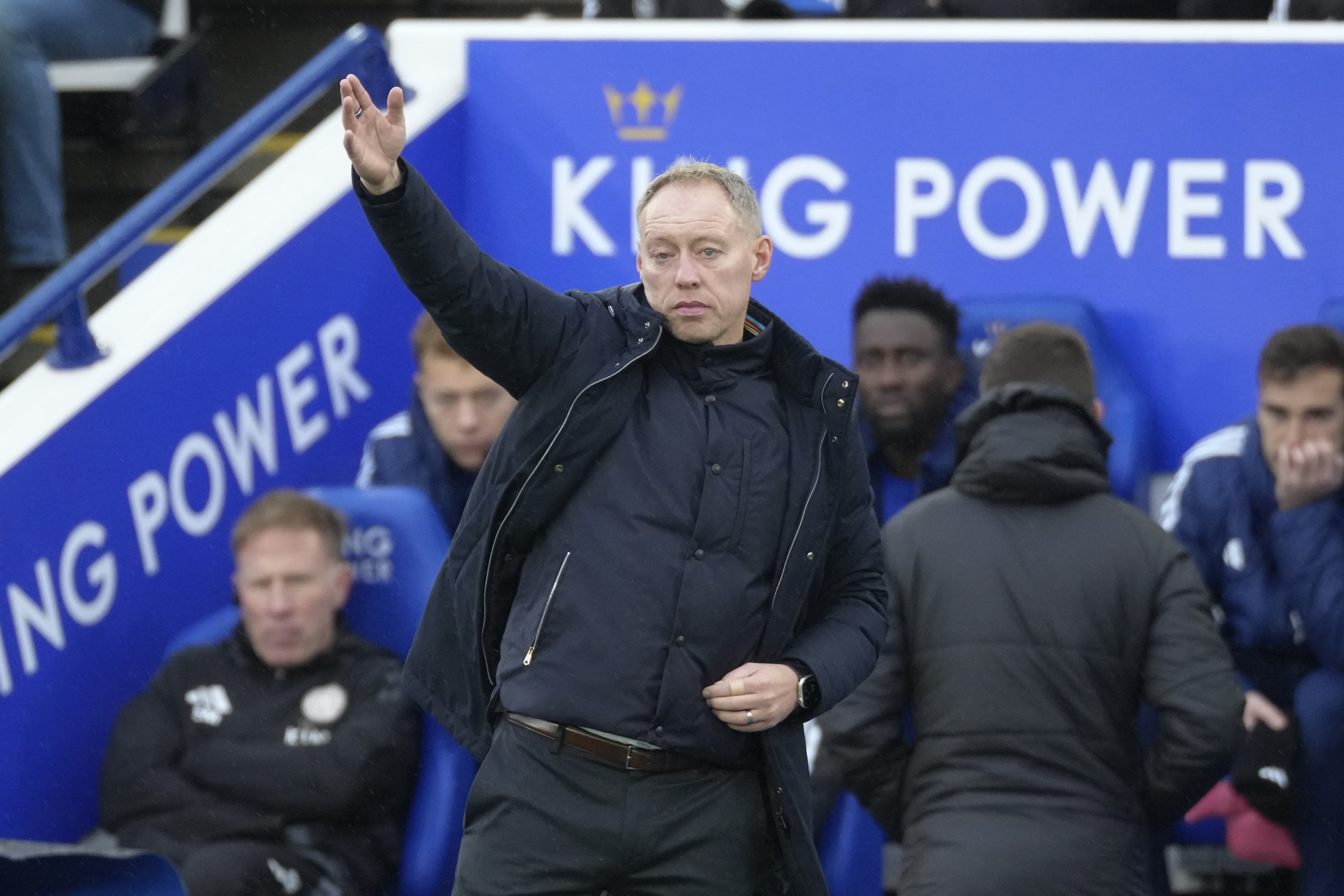 Leicester's head coach Steve Cooper gestures during the English Premier League soccer match between Leicester City and Chelsea at King Power stadium in Leicester, England, Saturday, Nov. 23, 2024.