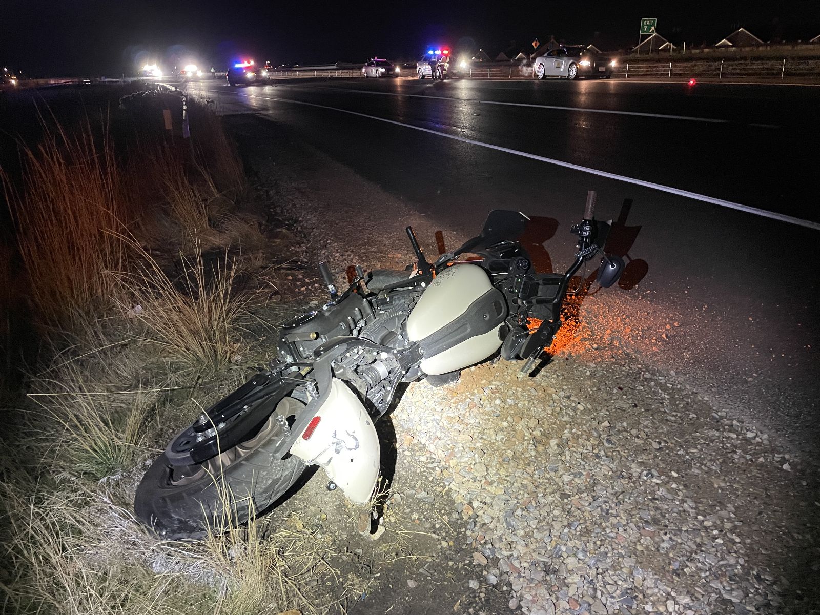 Motorcyclist dies after being thrown from his bike on Legacy Highway in Centerville