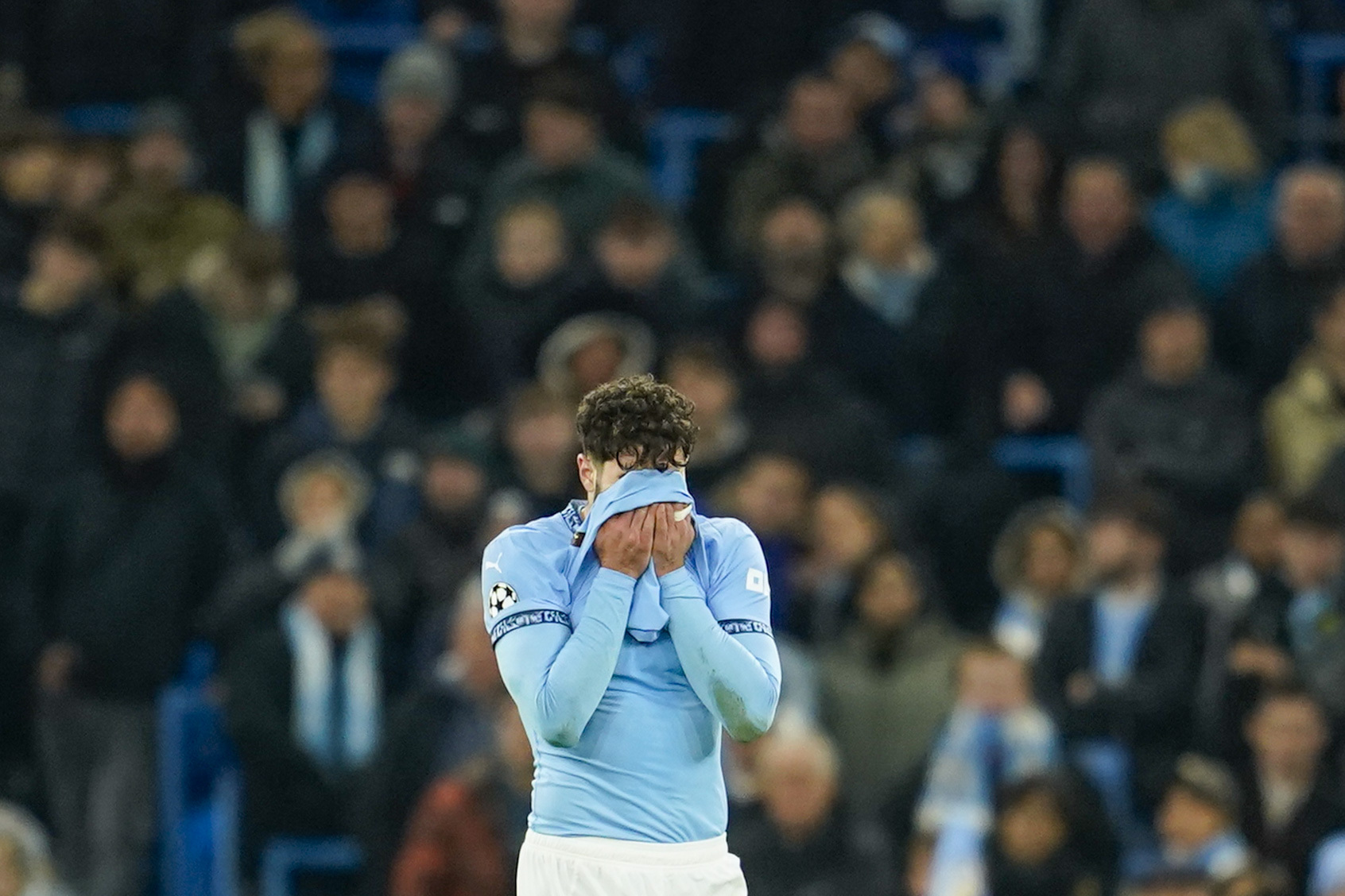 Man City blows 3-goal lead and gets booed by fans in draw with Feyenoord in Champions League