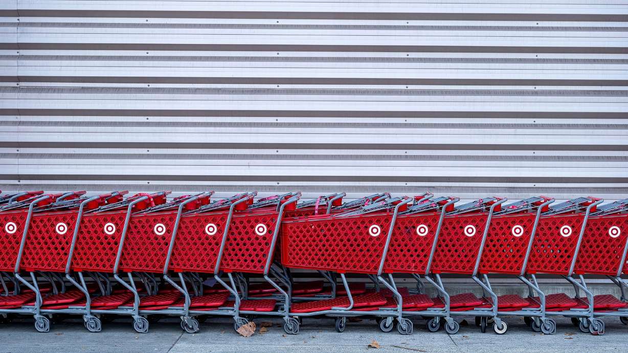 This year, many retailers will remain closed. But for those who are wondering if they can run to the grocery store or send mail, here's what will be open and closed on Thursday.