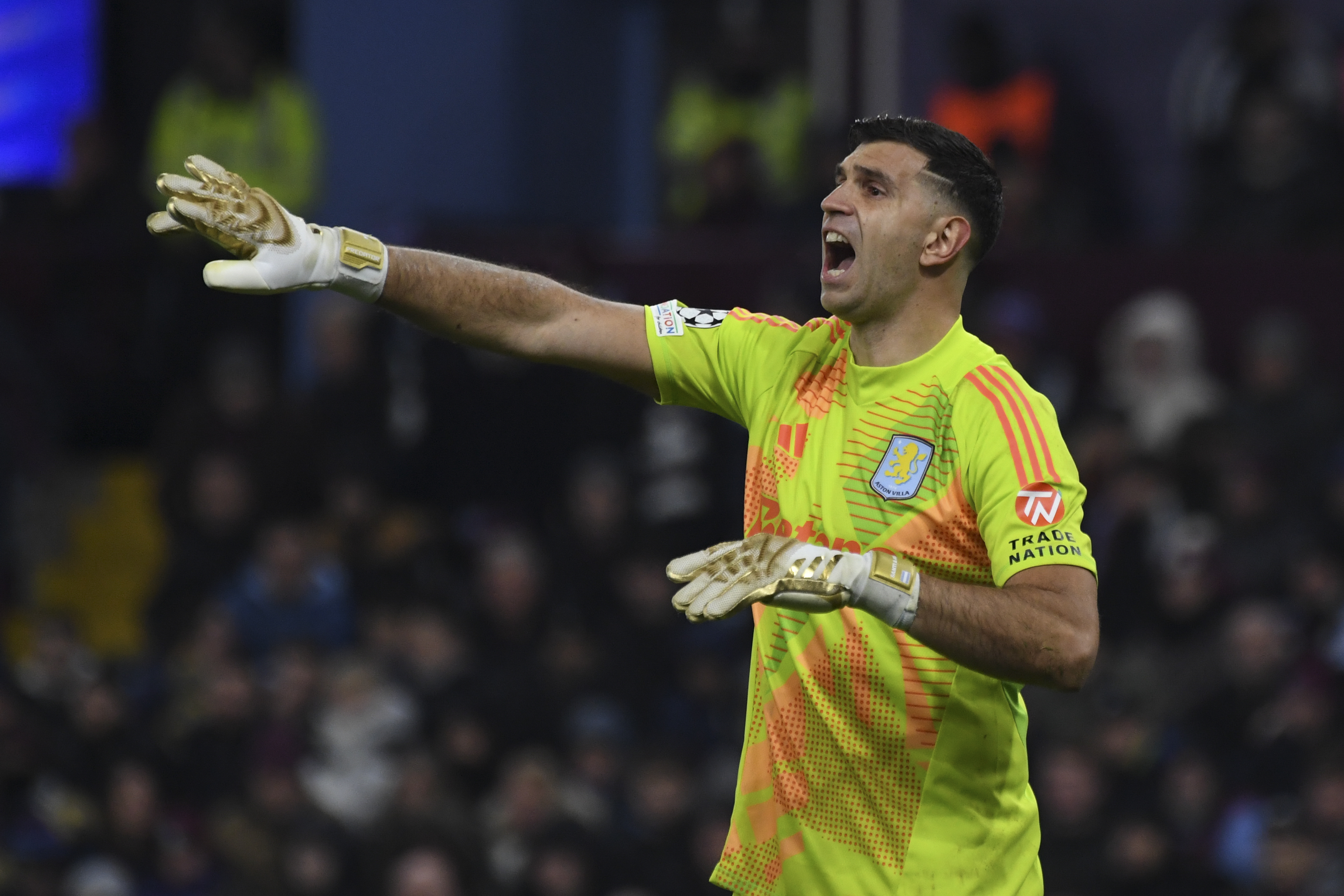 Aston Villa's goalkeeper Emiliano Martinez talks to his players during the Champions League opening phase soccer match between Astin Villa and Juventus at Villa Park in Birmingham, England, Wednesday, Nov. 27, 2024.