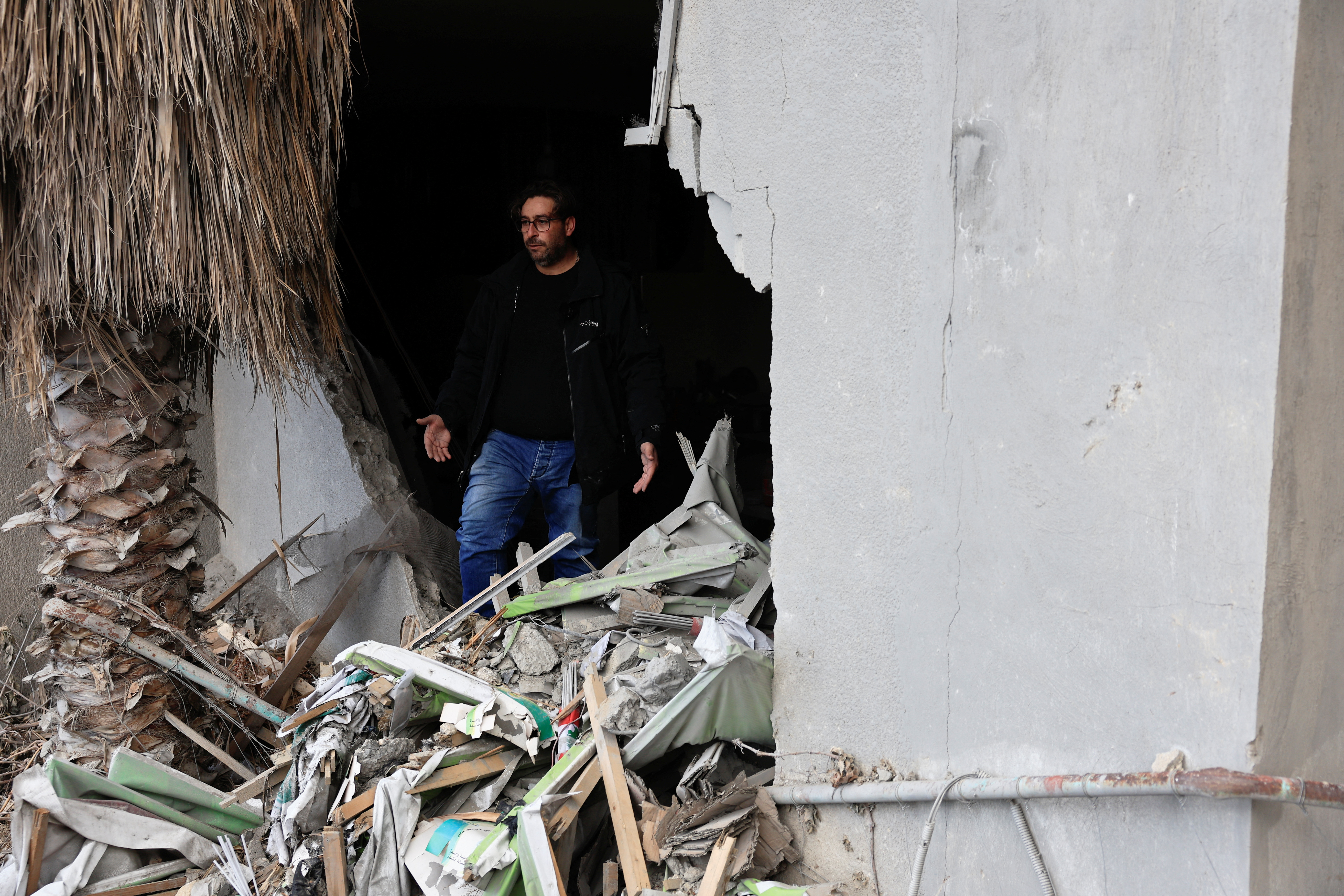 'Everything is lost' in Lebanon rubble after ceasefire