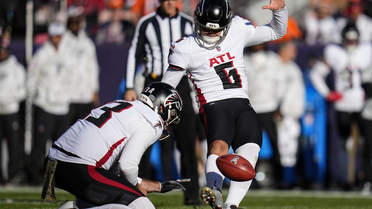 Atlanta Falcons' Younghoe Koo (6) of South Korea, kicls a field goal against the Denver Broncos during the first half of an NFL football game, Sunday, Nov. 17, 2024, in Denver.
