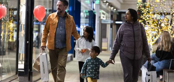 Offering an 'experience' helps in-person shopping climb out of the grave