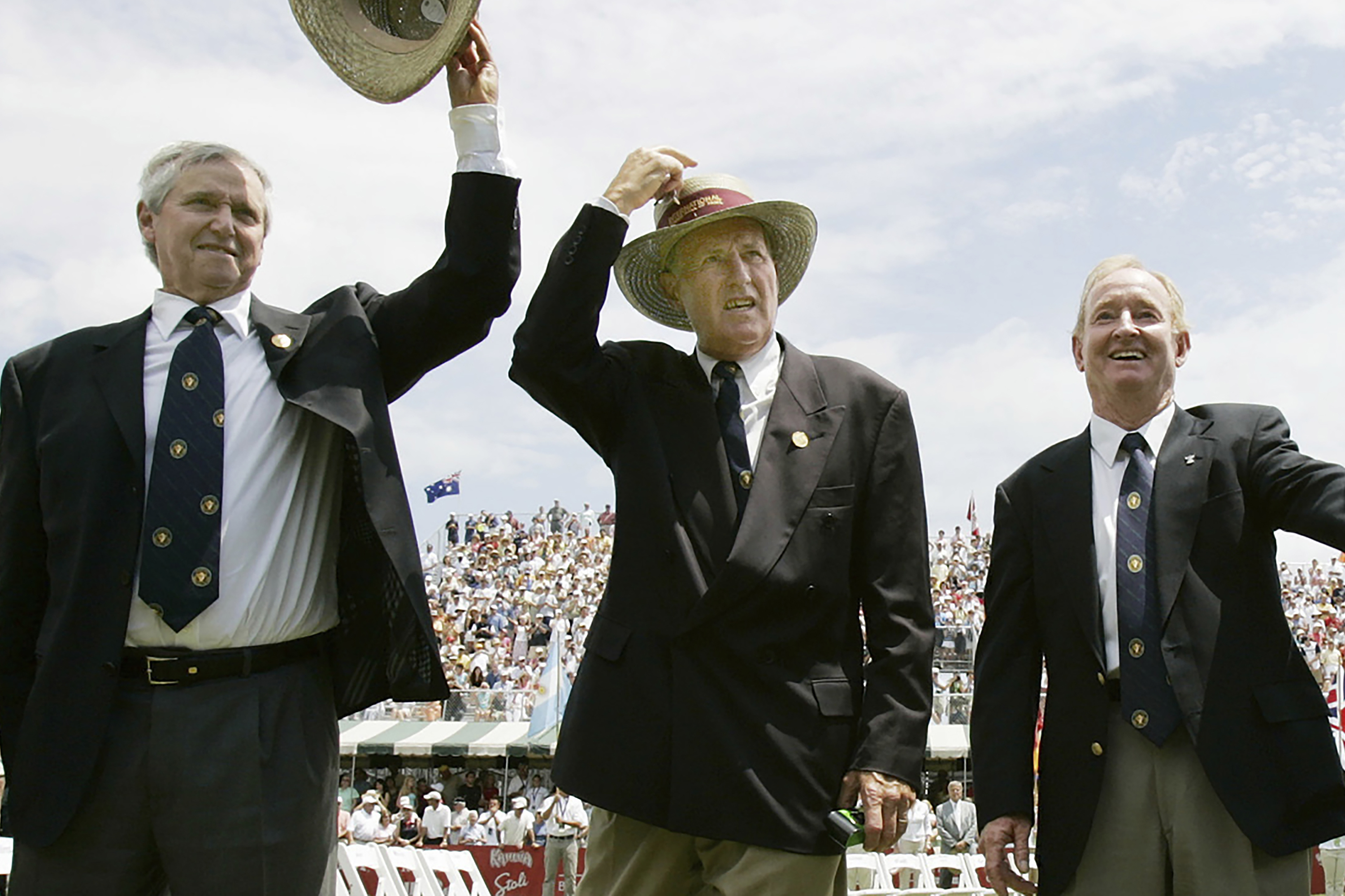 Neale Fraser, Australia's Davis Cup great, dies at 91