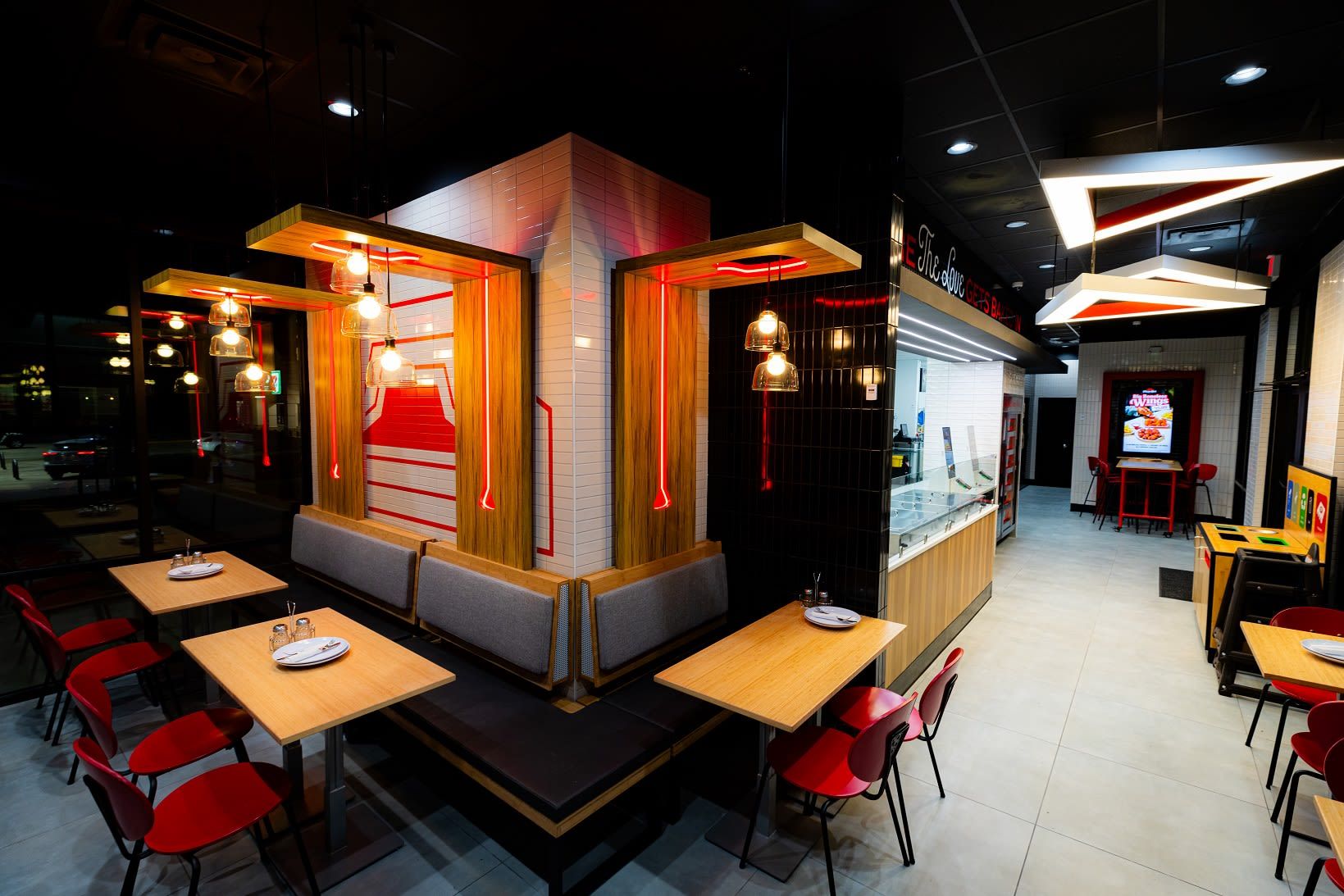 Here's what the Pizza Hut of the future looks like