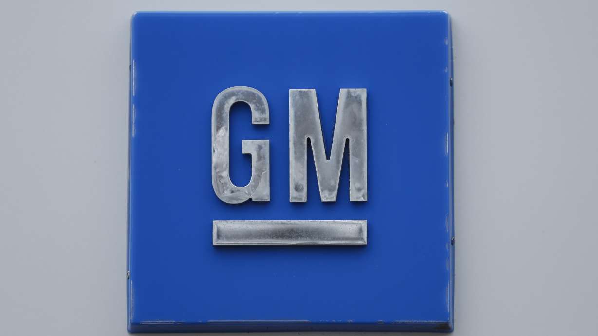 General Motors is adding over 132,000 heavy-duty pickups to a previous recall for tailgate release switches that can short circuit.
