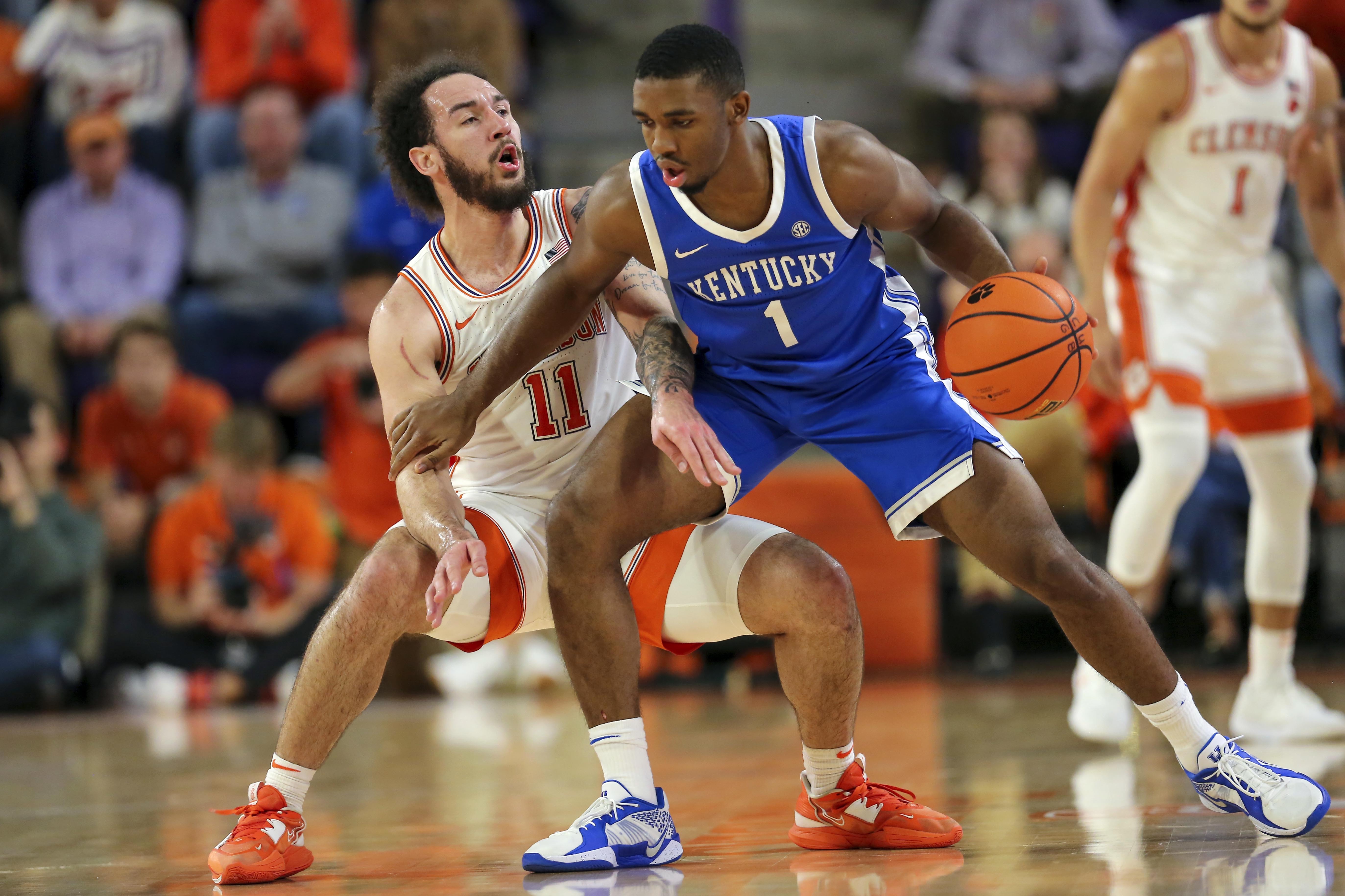 Wiggins, Schieffelin and Clemson's defense hold down No. 4 Kentucky for a 70-66 win