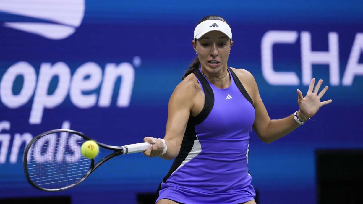FILE - Jessica Pegula, of the United States, returns a shot to Aryna Sabalenka, of Belarus, during the women's singles final of the U.S. Open tennis championships, Saturday, Sept. 7, 2024, in New York. , File)