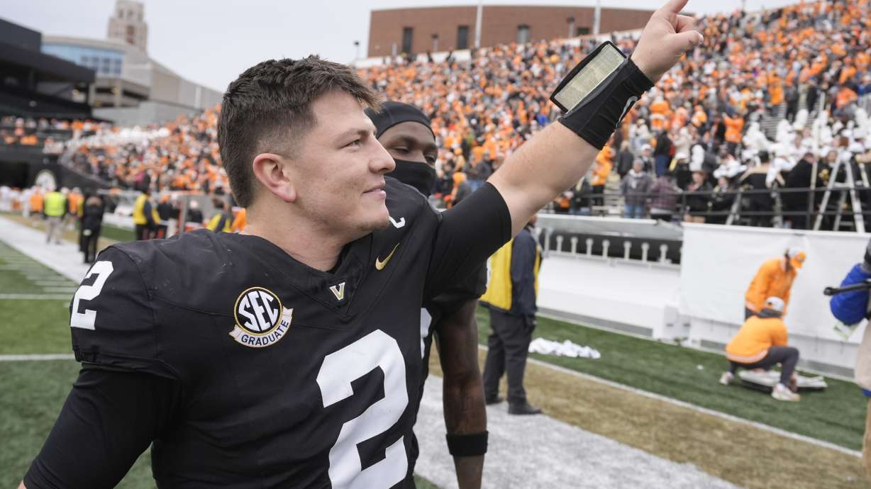Vanderbilt quarterback Diego Pavia (2) waves to fans as he leaves the field after an NCAA college football game against Tennessee Saturday, Nov. 30, 2024, in Nashville, Tenn. Tennessee won 36-23.