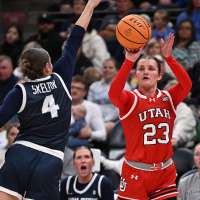 Utah women's basketball pulls away in 2nd half to overwhelm Utah State