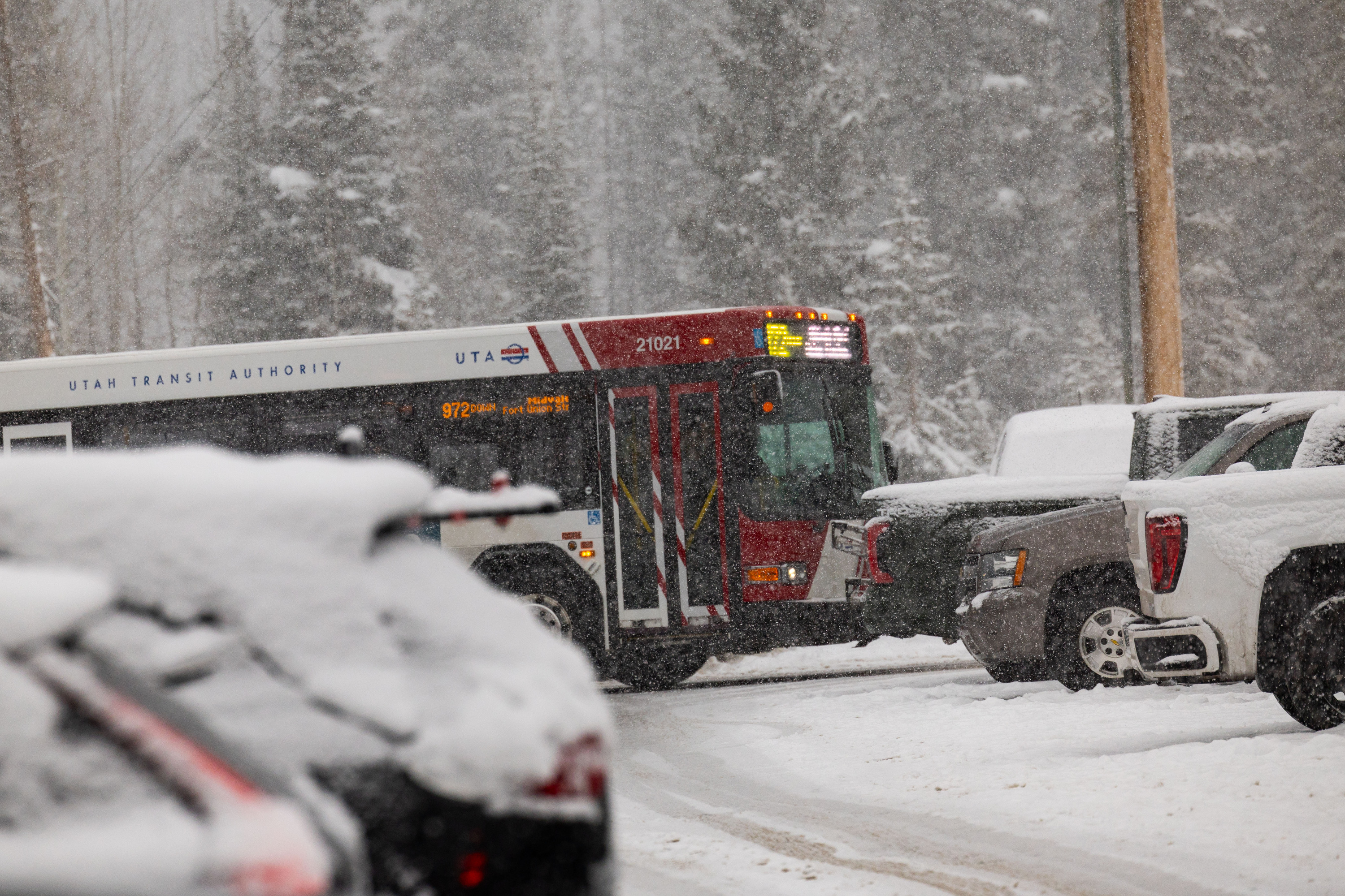 UTA to resume ski bus service, end long-standing Salt Lake City detours this weekend