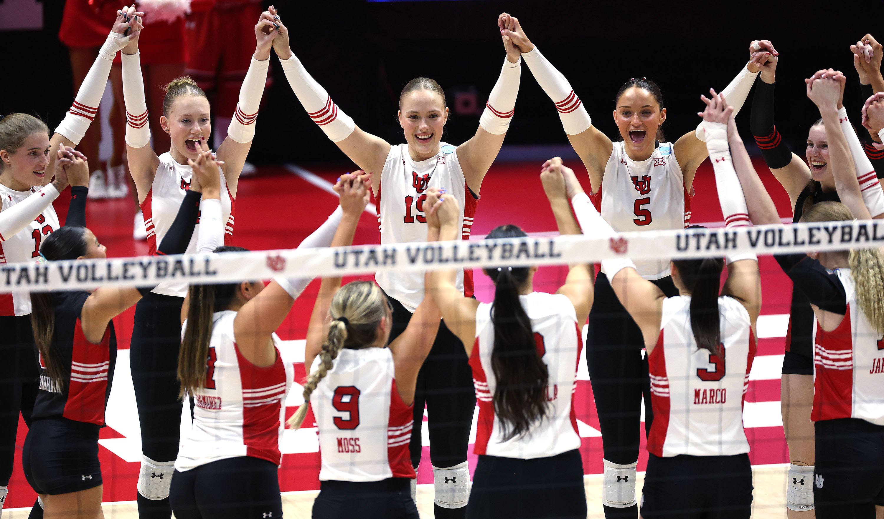 Utah volleyball opens up NCAA Tournament play with 3-0 sweep of College of Charleston