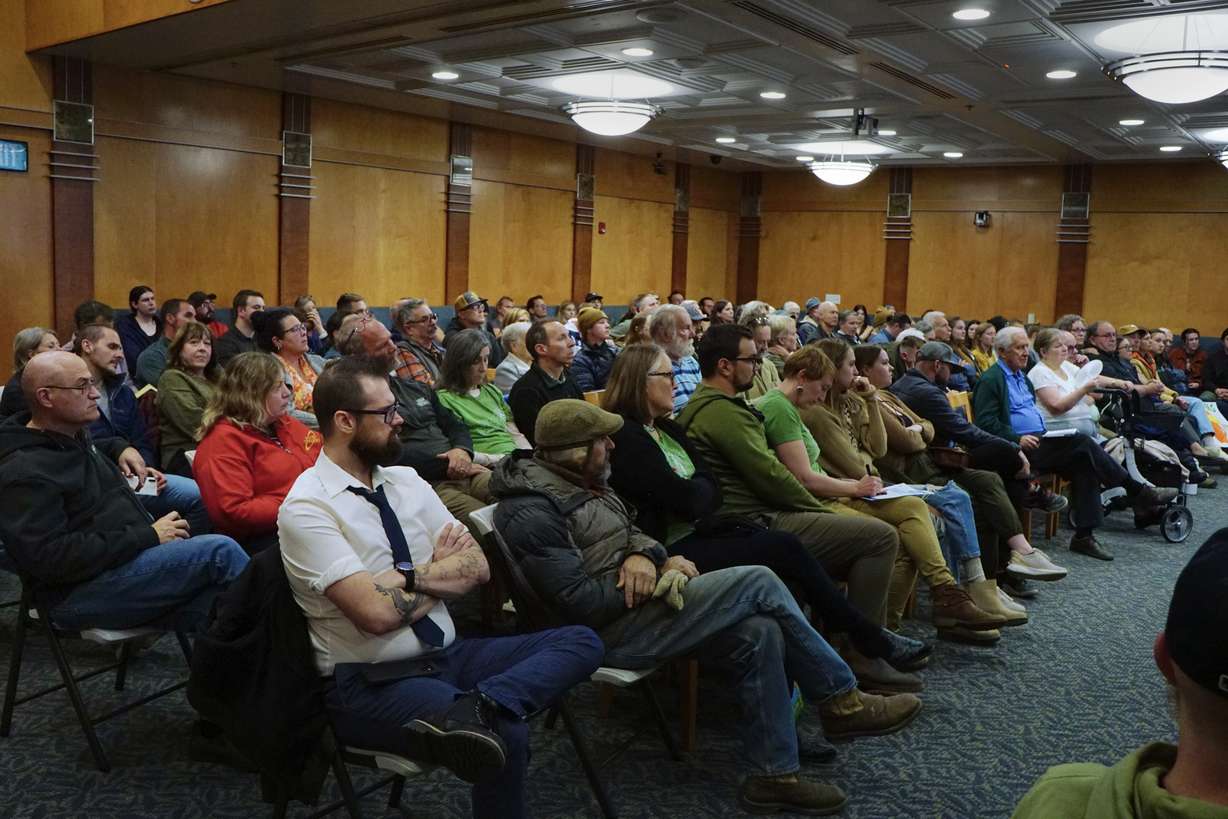 Well over 100 residents of Logan attended an information session Thursday on a controversial pipeline project along Canyon Road.