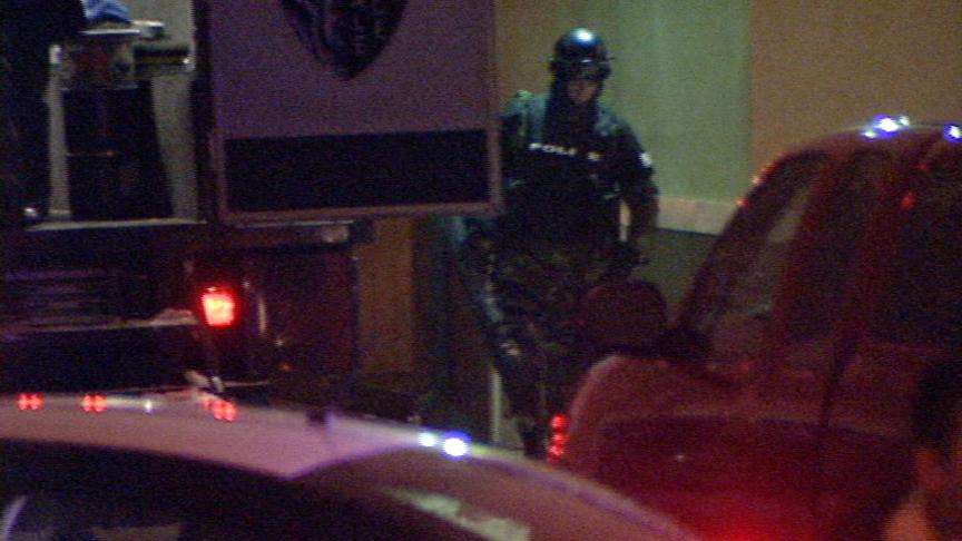 Standoff ends at Midvale apartments