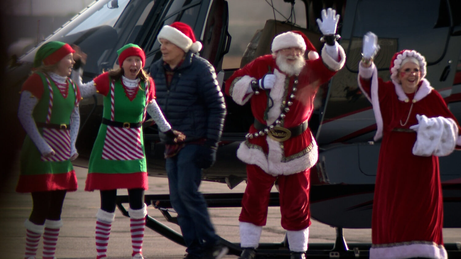 Angel Flight pilots bring early Christmas to Vernal school