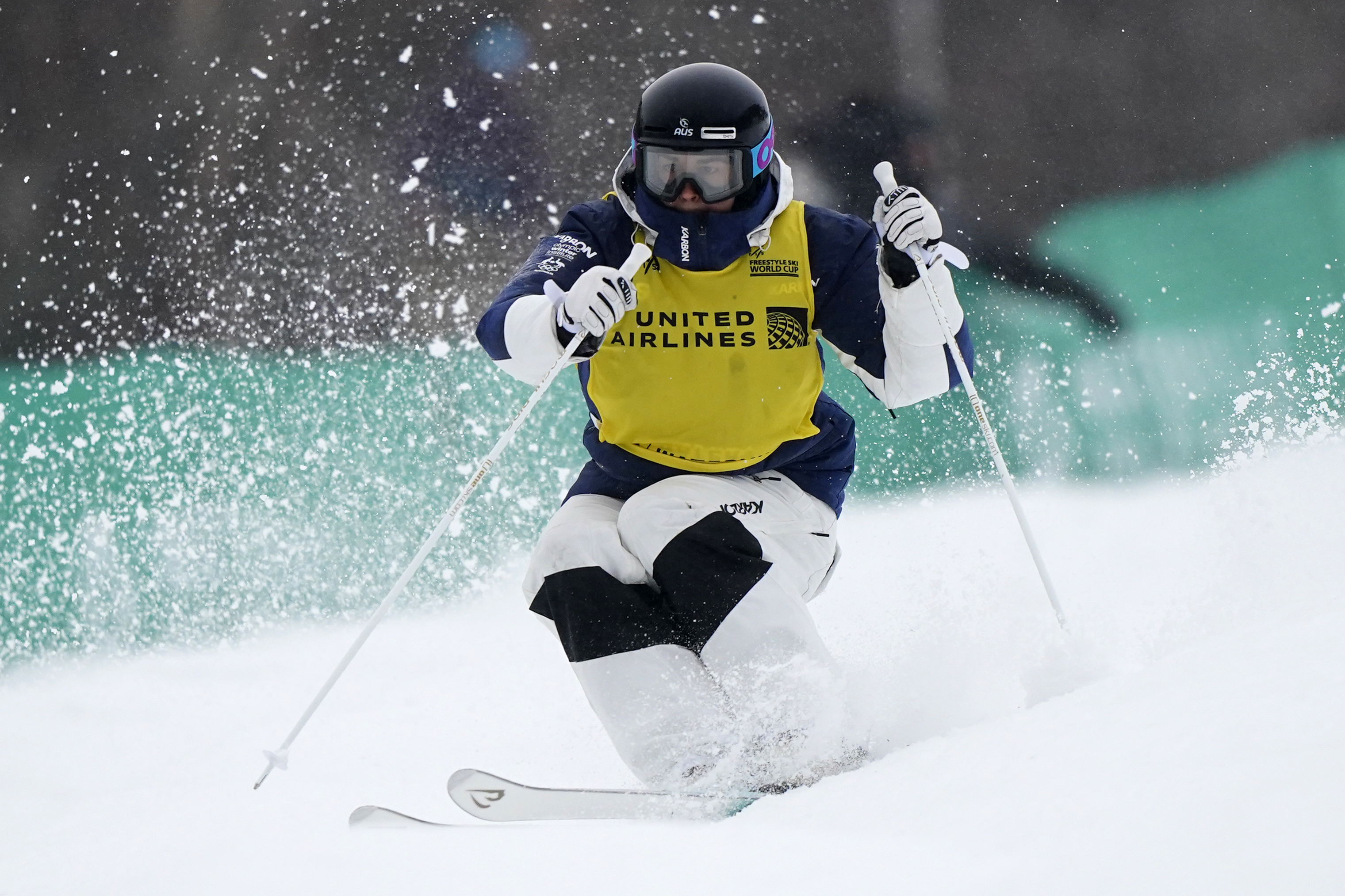 Defending Olympic moguls champion Jakara Anthony injured and returning home to Australia