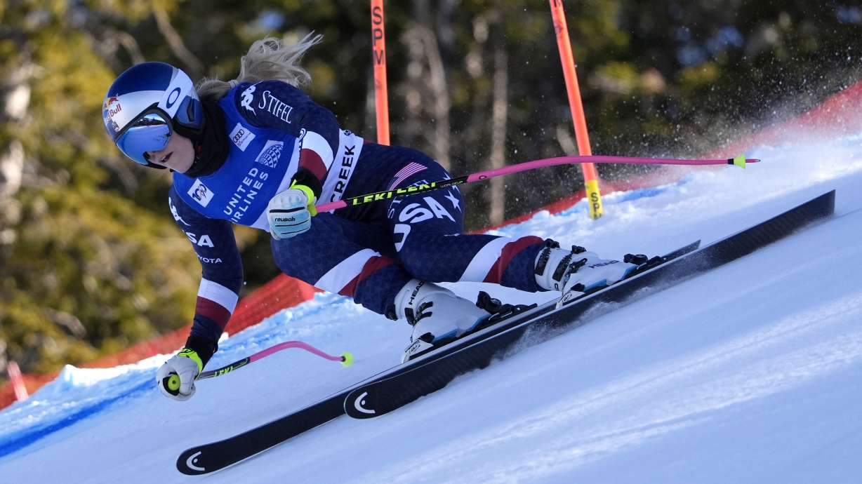 Forerunner Lindsey Vonn, of the United States, skis down the course before the training runs at the women's World Cup downhill race, Thursday, Dec. 12, 2024, in Beaver Creek, Colo.