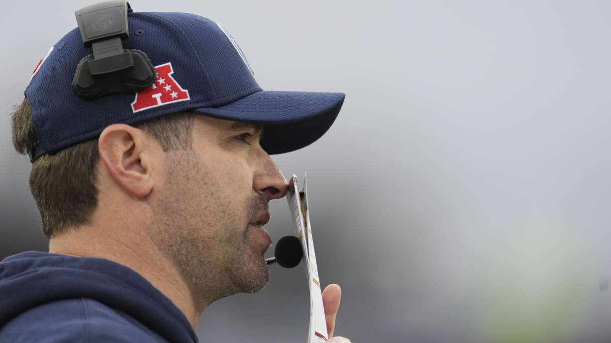 Tennessee Titans head coach Brian Callahan stands on the sideline during the second half of an NFL football game against the Cincinnati Bengals, Sunday, Dec. 15, 2024, in Nashville, Tenn.