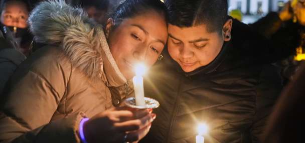 Wisconsin shooter had 2 guns, got messages from man accused of plotting his own attack