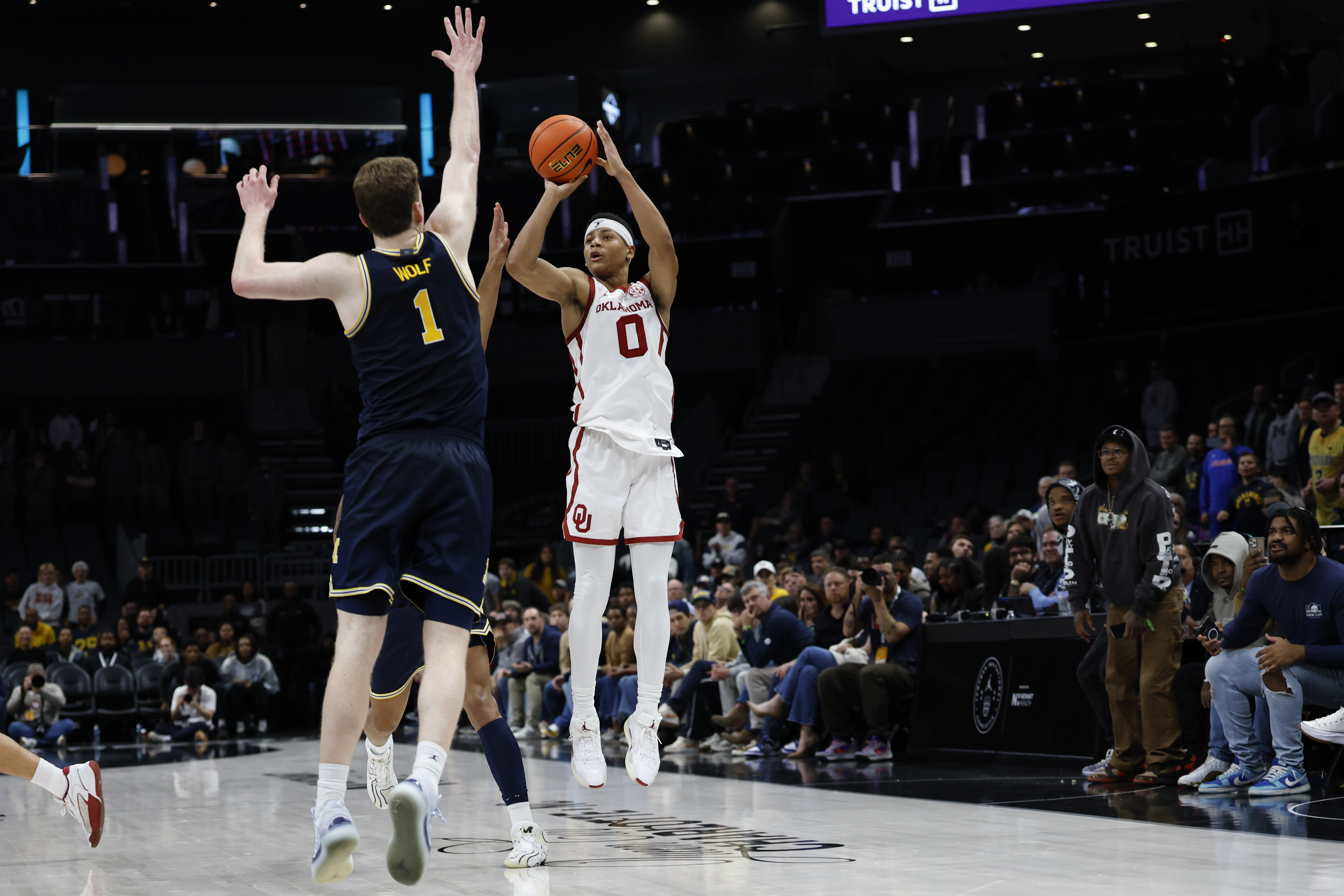 Jeremiah Fears' 4-point play with 11.5 seconds left helps No. 14 Oklahoma edge No. 24 Michigan 87-86