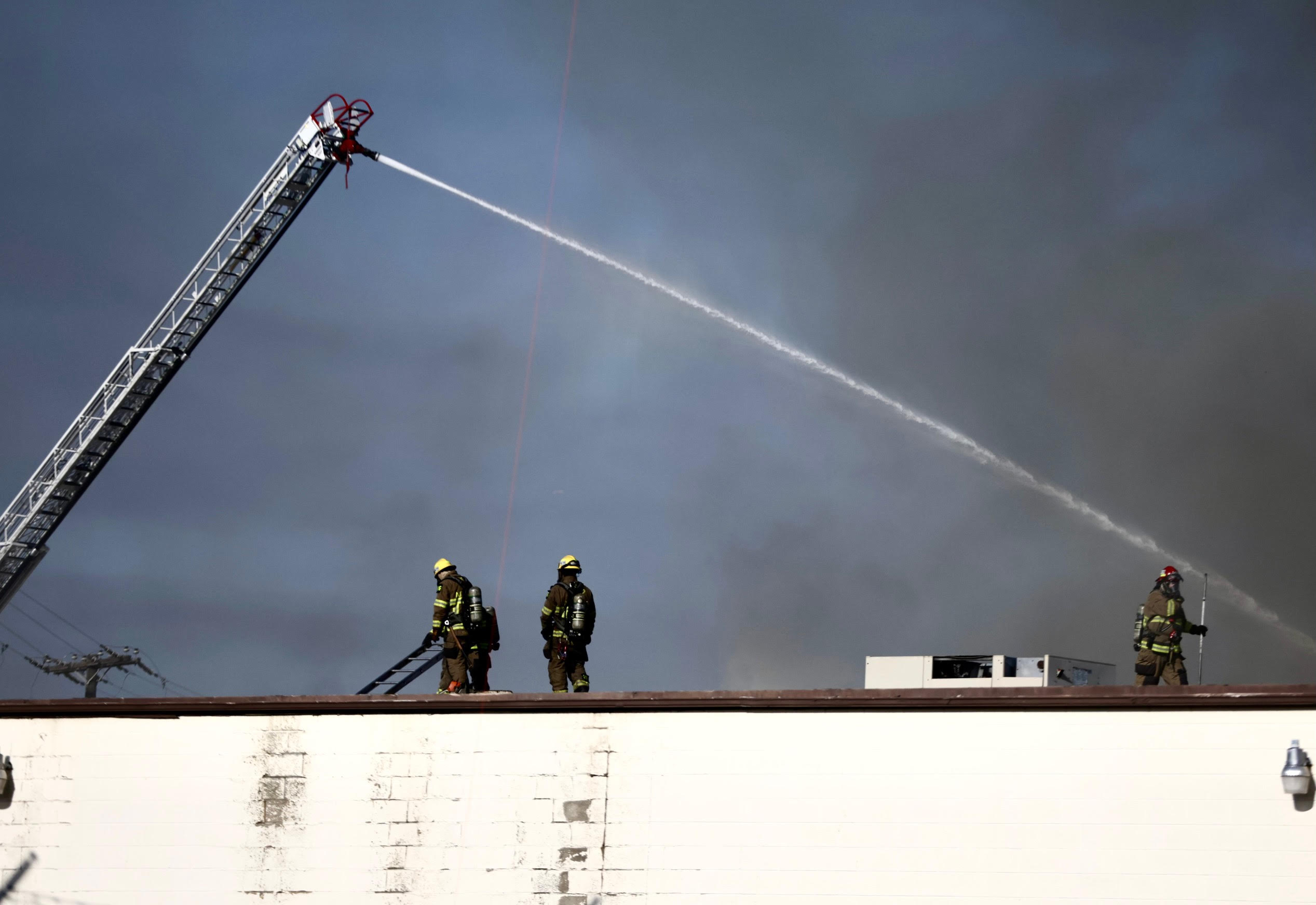 Structure fire in Salt Lake City causes road closures, transit delays