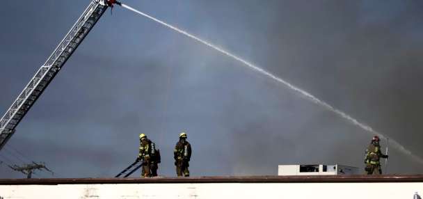 Structure fire in Salt Lake City causes road closures, transit delays