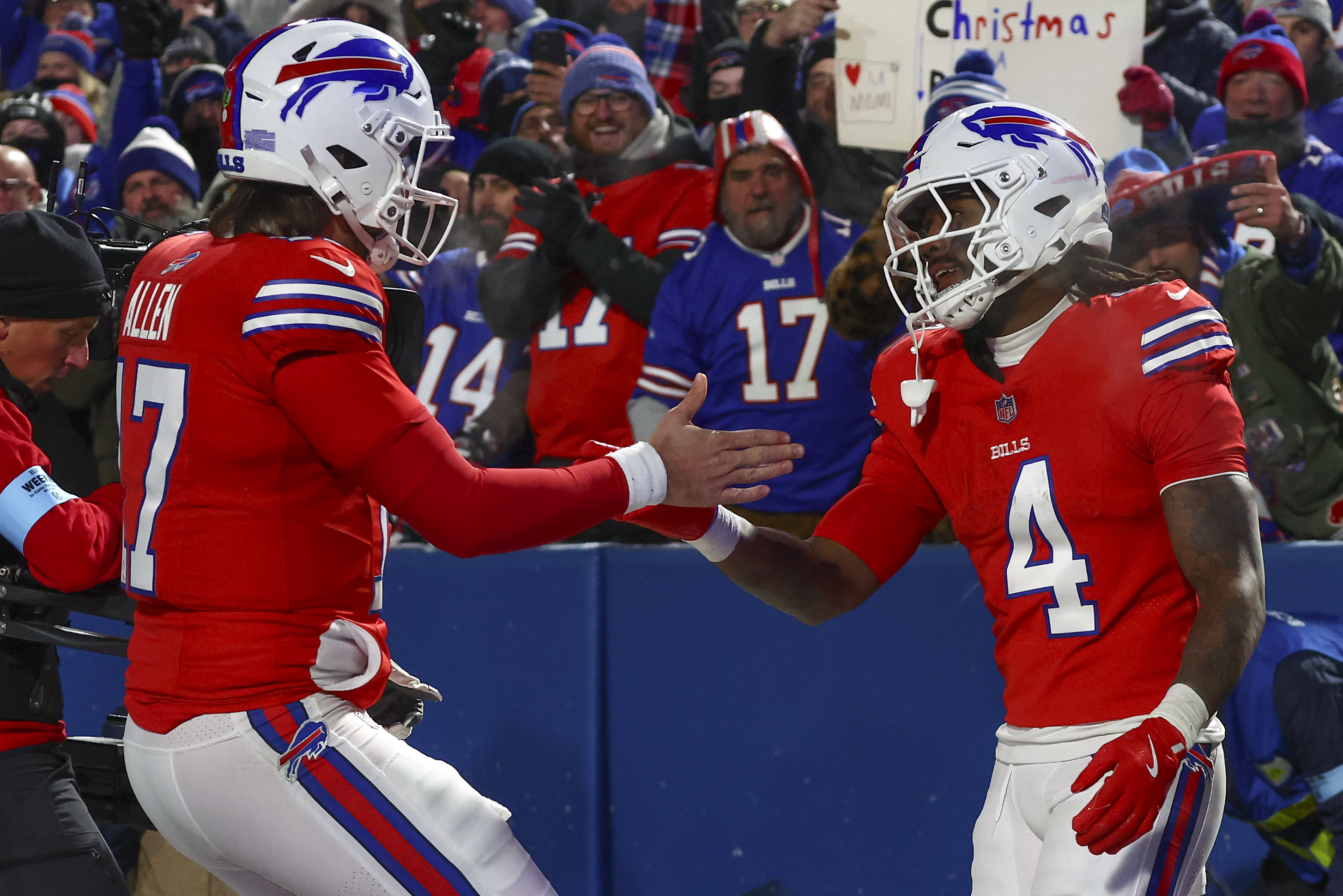 Cook scores 2 TDs and Bills defense forces 3 turnovers in Buffalo's 24-21 win over Patriots