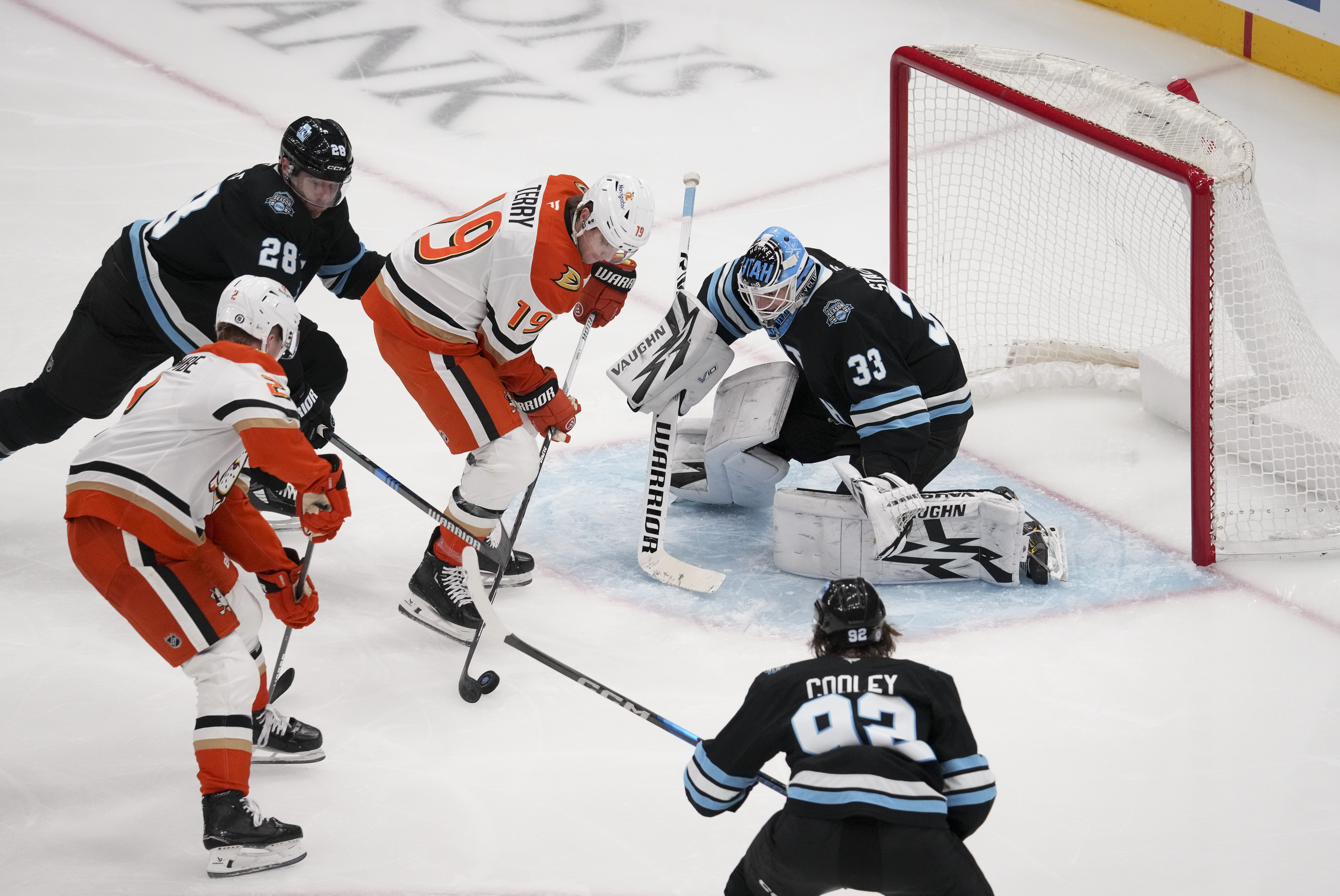 Mason McTavish scores in shootout and sends the Ducks to a 5-4 win over Utah