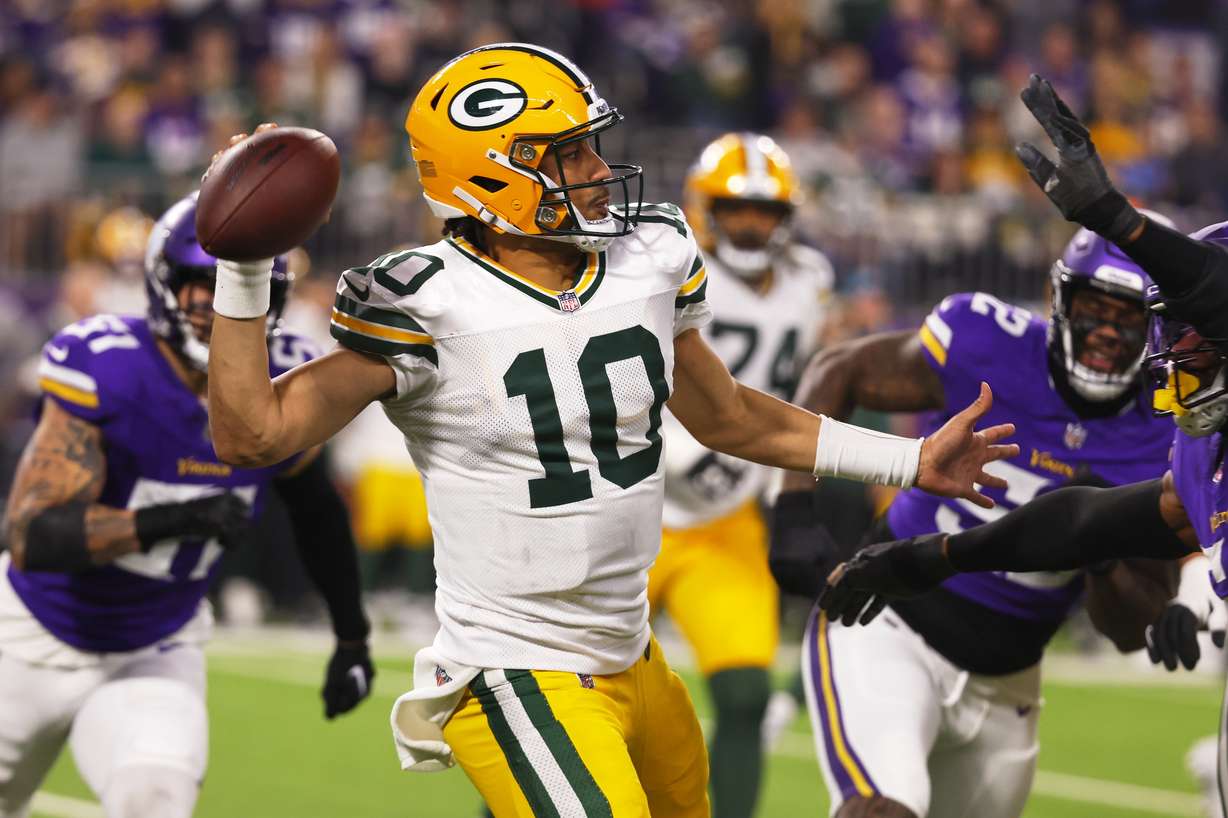 Green Bay Packers' Jordan Love throws during the second half of an NFL football game against the Minnesota Vikings Sunday, Dec. 29, 2024, in Minneapolis.