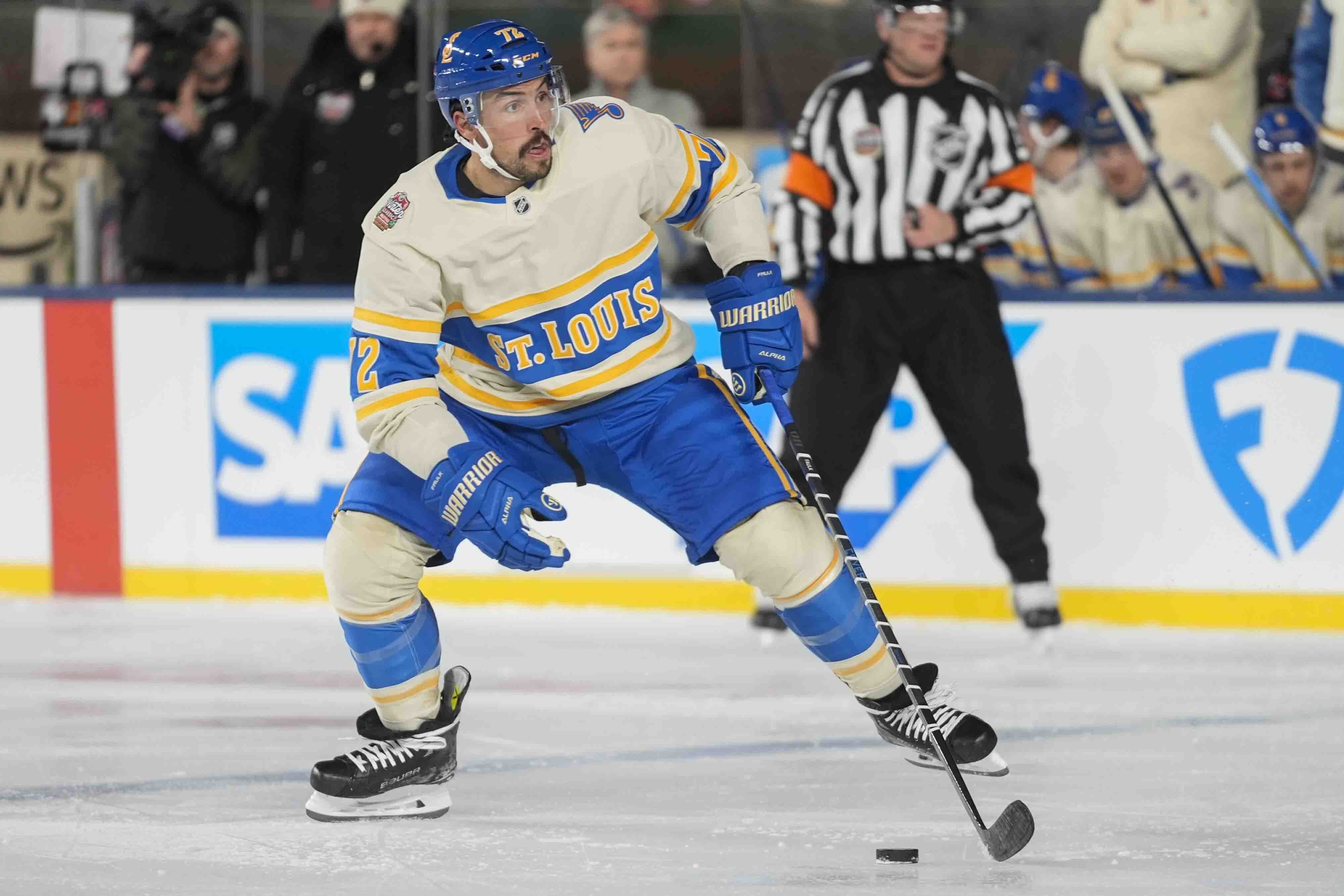 Cam Fowler scores twice as the Blues beat the Blackhawks 6-2 in the Winter Classic at Wrigley Field