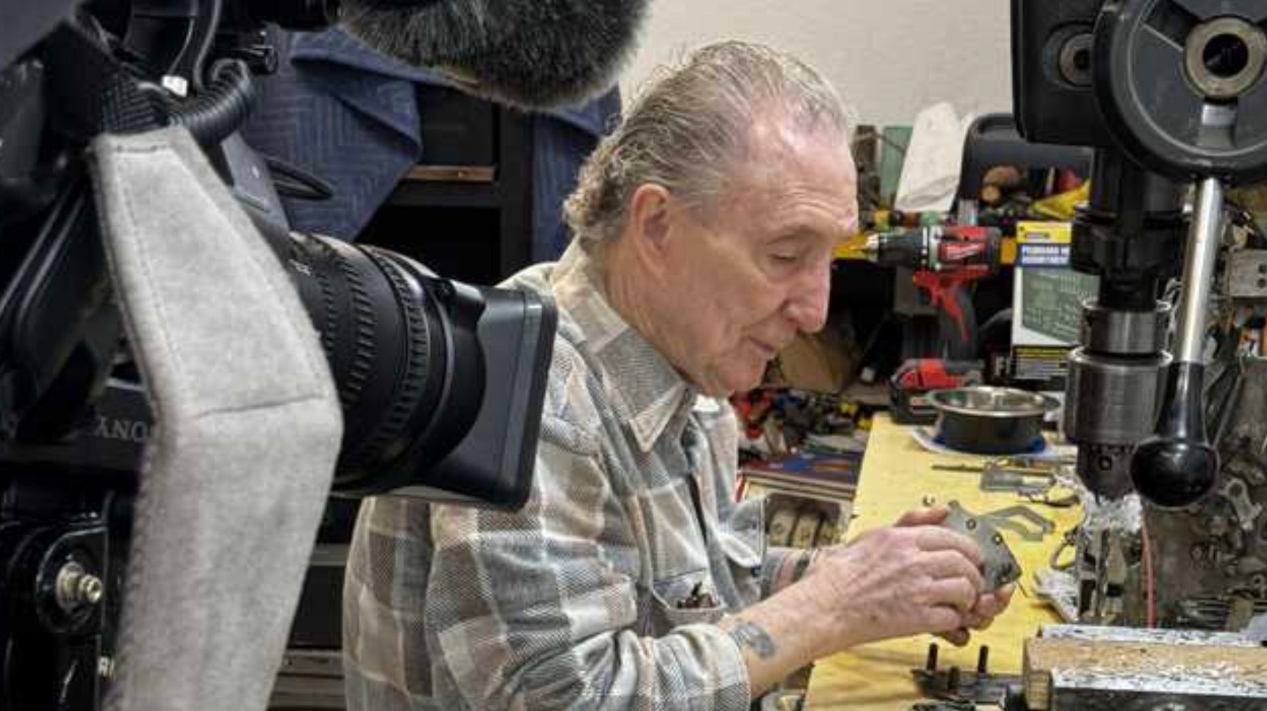 86-year-old in California one of only antique-slot-machine repairmen