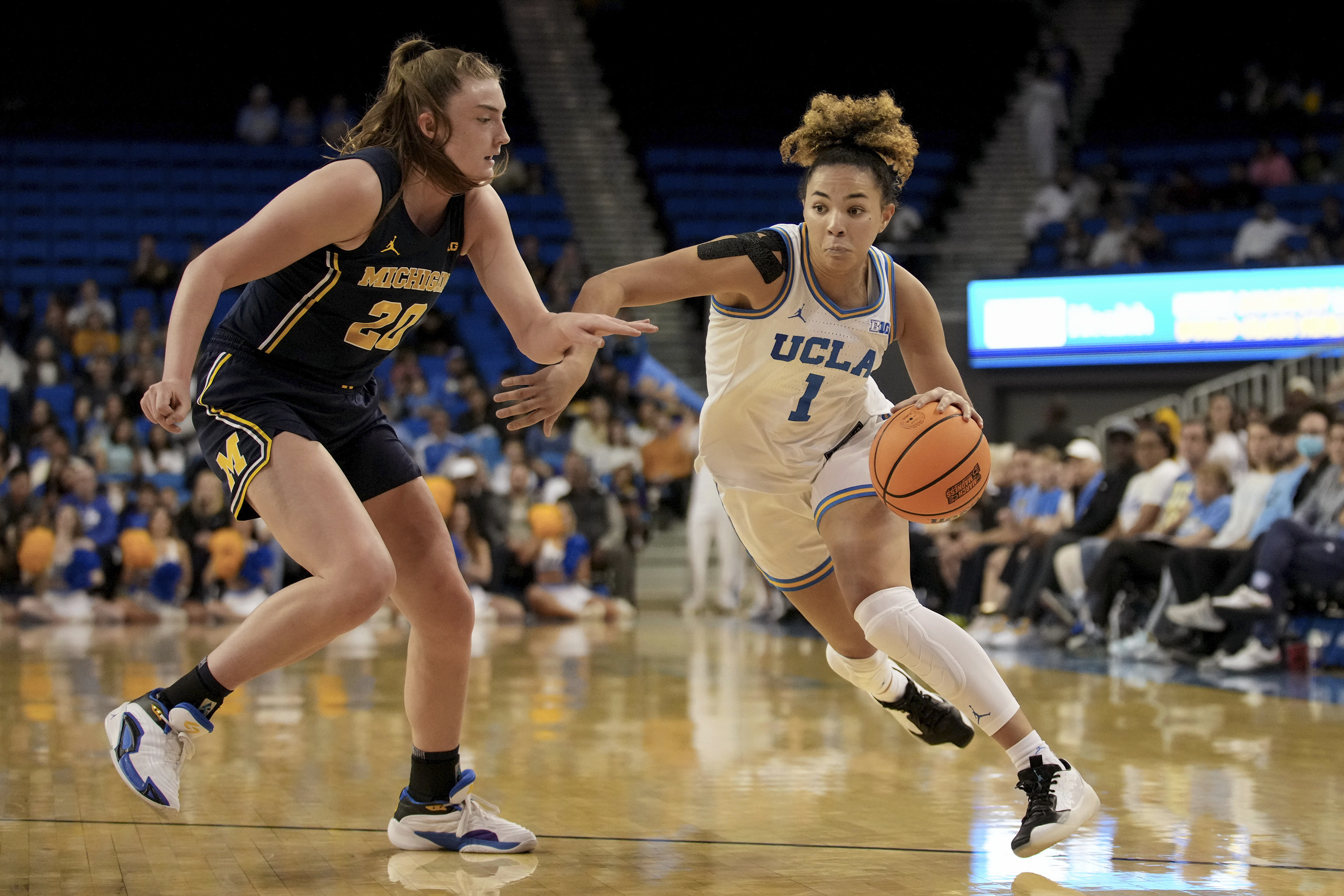 Rice's double-double helps No. 1 UCLA beat Michigan 86-70, complete sweep of 1st Big Ten homestand