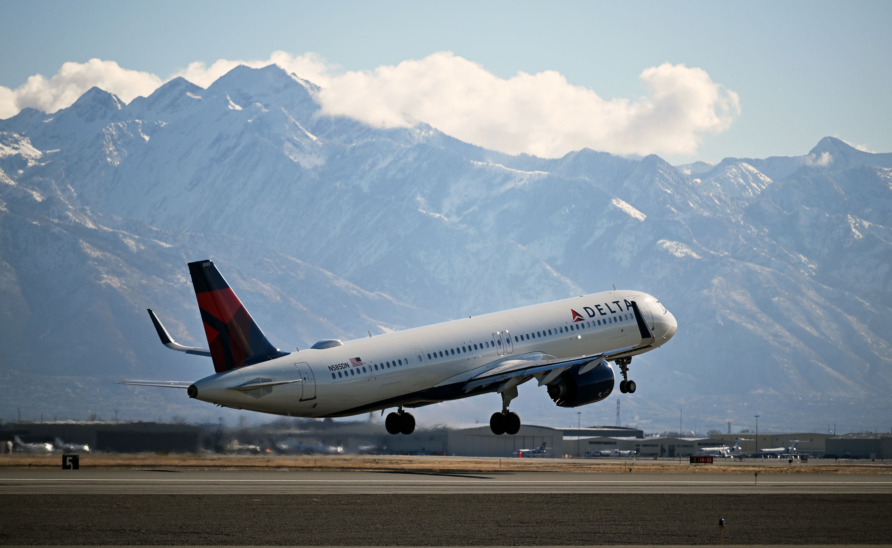 Utah's largest airport led the US in being on time in 2024, aviation analytics firm finds