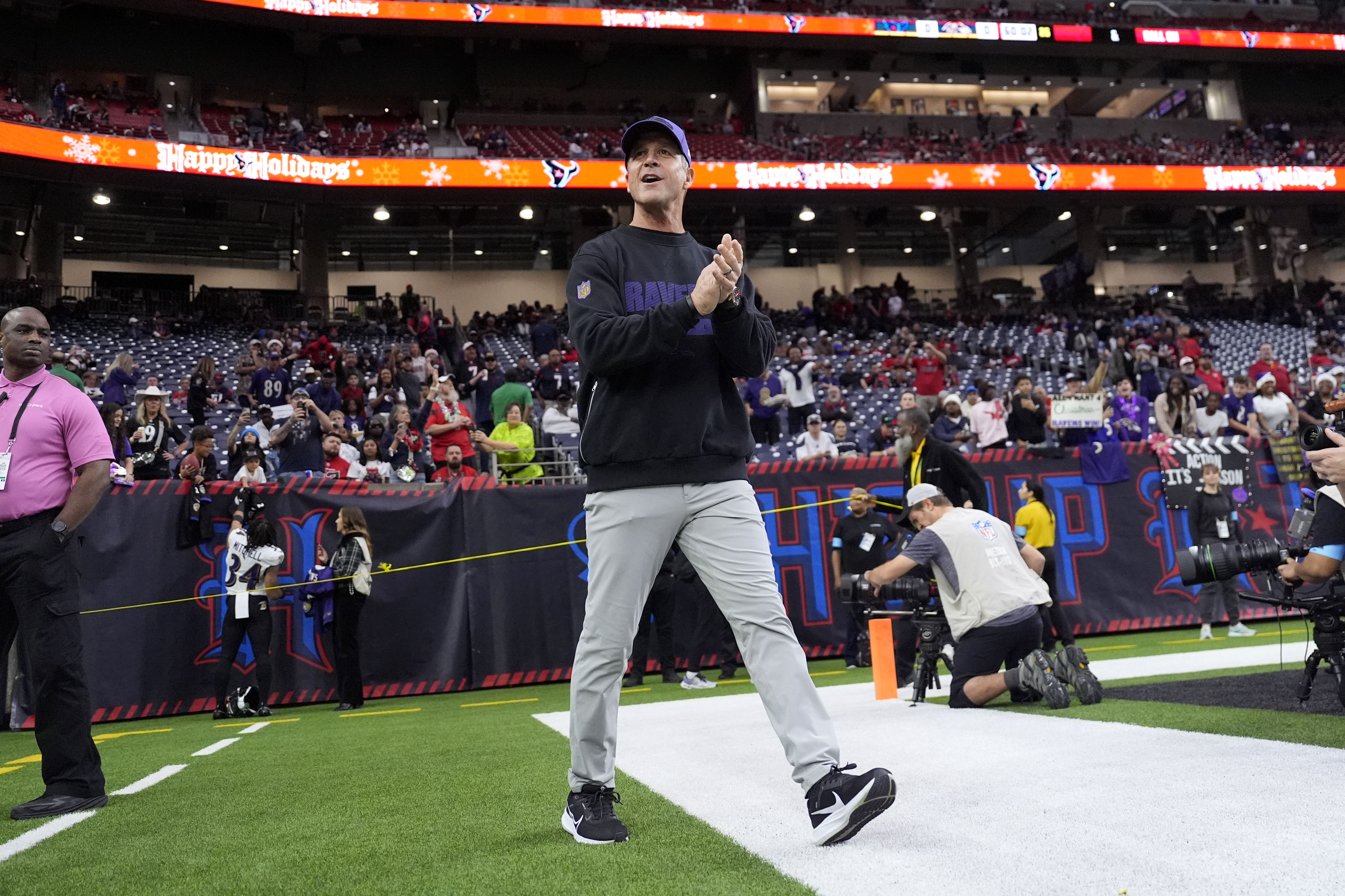 Ravens heavily favored to beat Cleveland, which would clinch the AFC North for Baltimore