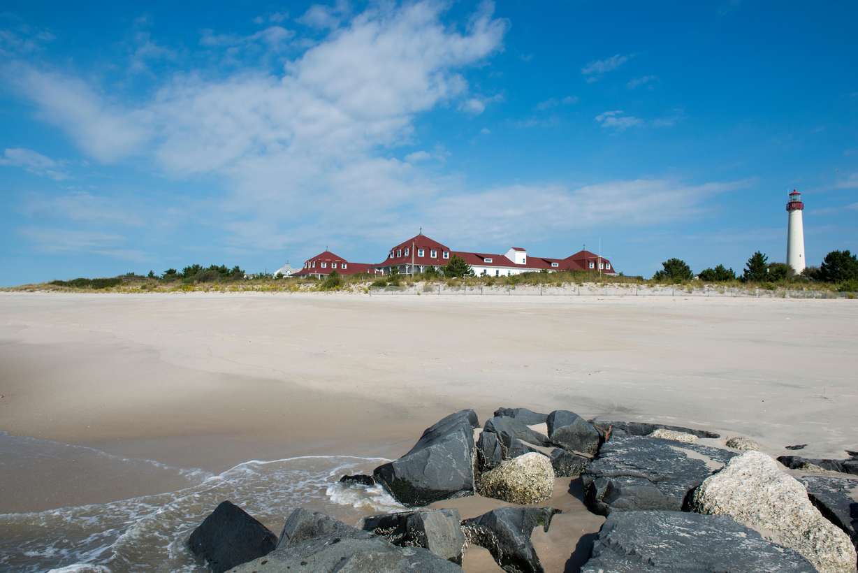 The search for the source of a new bird flu outbreak brought scientists to Cape May State Park, N.J.