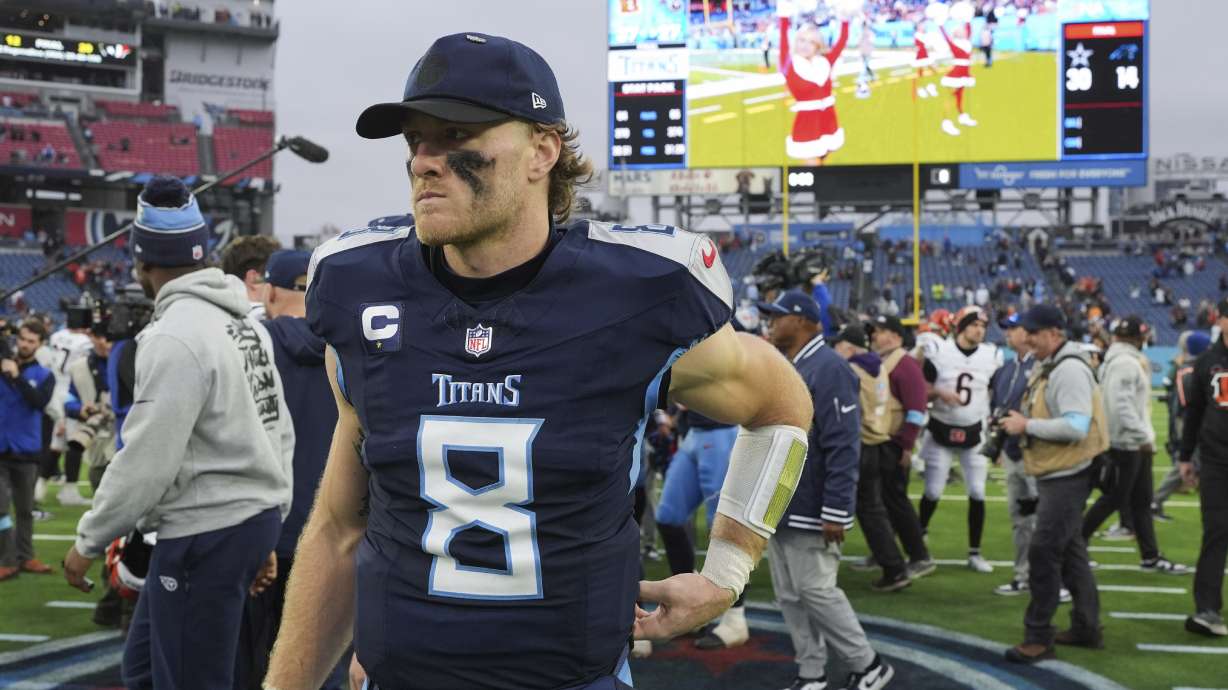 Tennessee Titans quarterback Will Levis (8) walks off the field after an NFL football game against the Cincinnati Bengals, Sunday, Dec. 15, 2024, in Nashville, Tenn. The Bengals won 37-27.