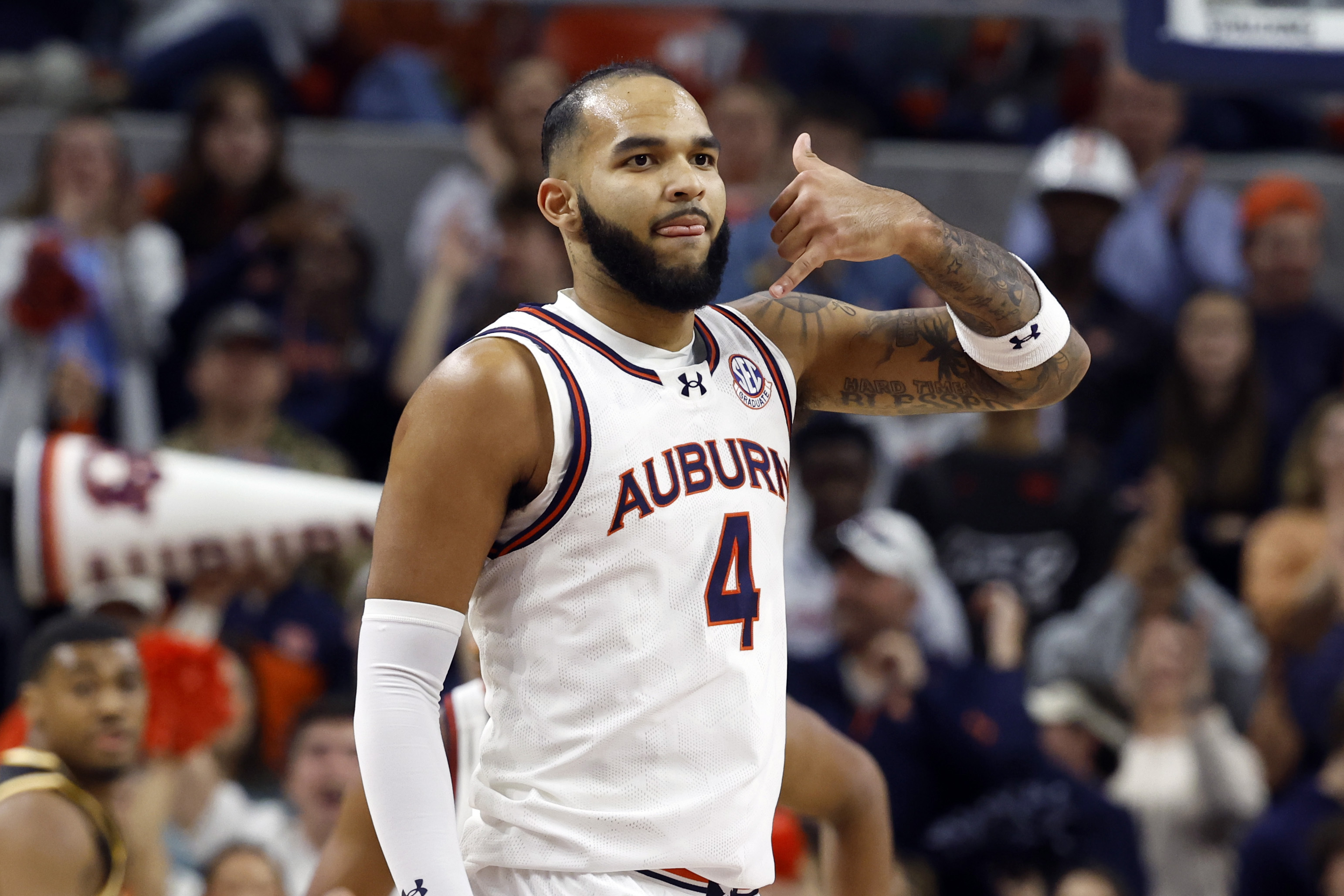 Auburn forward Johni Broome reacts after making a 3-point basket against Missouri during the first half of an NCAA college basketball game, Saturday, Jan. 4, 2025, in Auburn, Ala.