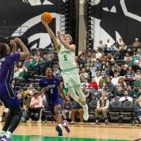Utah Valley holds off Abilene Christian in first conference game, wins 4th straight