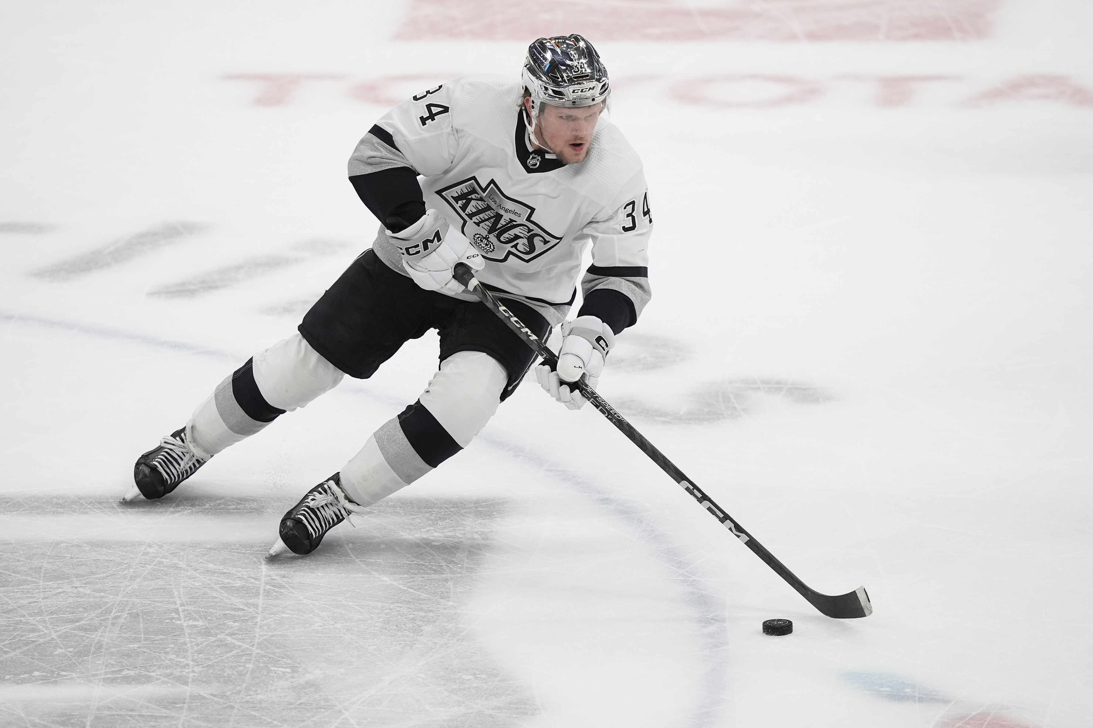 Rangers claim Arthur Kaliyev off waivers from the Kings