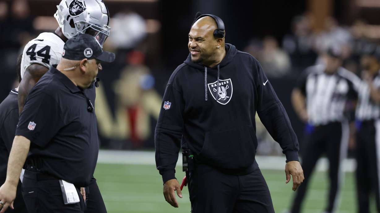 69Las Vegas Raiders head coach Antonio Pierce reacts on the sideline during the second half of an NFL football game against the New Orleans Saints, Sunday, Dec. 29, 2024, in New Orleans.